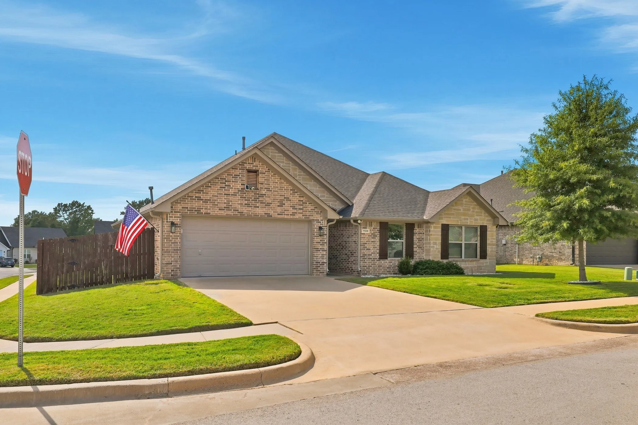 Single Family Residence For Sale in Smith County , 11334 Windsor Park Drive, Tyler, Texas 75709, 4 Bedroom, 2 Bathroom, 2 Garage spaces, 1,800 Sqft, built in 2020, mls#21355012, Real Estate Agent in Tyler, Homes For Sale in Smith county, Homes For Sale in Tyler, Realtor in Tyler Texas, Real Estate Brokerage Independent Realty Texas, Luminita Cordes Realtor