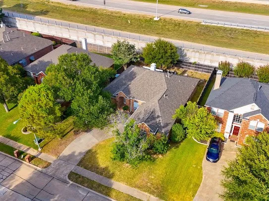 Single Family Residence For Sale in Dallas County , 2606 Brittany Drive, Rowlett, Texas 75088, 4 Bedroom, 2 Bathroom, 2 Garage spaces, 2,151 Sqft, built in 1998, mls#21354879, Real Estate Agent in Rowlett, Homes For Sale in Dallas county, Homes For Sale in Rowlett, Realtor in Rowlett Texas, Real Estate Brokerage Independent Realty Texas, Luminita Cordes Realtor