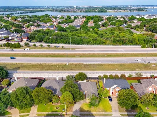 Single Family Residence For Sale in Dallas County , 2606 Brittany Drive, Rowlett, Texas 75088, 4 Bedroom, 2 Bathroom, 2 Garage spaces, 2,151 Sqft, built in 1998, mls#21354879, Real Estate Agent in Rowlett, Homes For Sale in Dallas county, Homes For Sale in Rowlett, Realtor in Rowlett Texas, Real Estate Brokerage Independent Realty Texas, Luminita Cordes Realtor