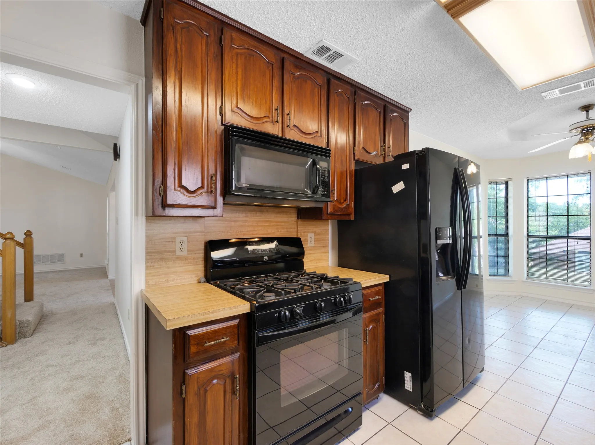 Single Family Residence For Sale in Dallas County , 3706 Queenswood Lane, Garland, Texas 75040, 4 Bedroom, 2 Bathroom, 2 Garage spaces, 2,529 Sqft, built in 1986, mls#21354991, Real Estate Agent in Garland, Homes For Sale in Dallas county, Homes For Sale in Garland, Realtor in Garland Texas, Real Estate Brokerage Independent Realty Texas, Luminita Cordes Realtor
