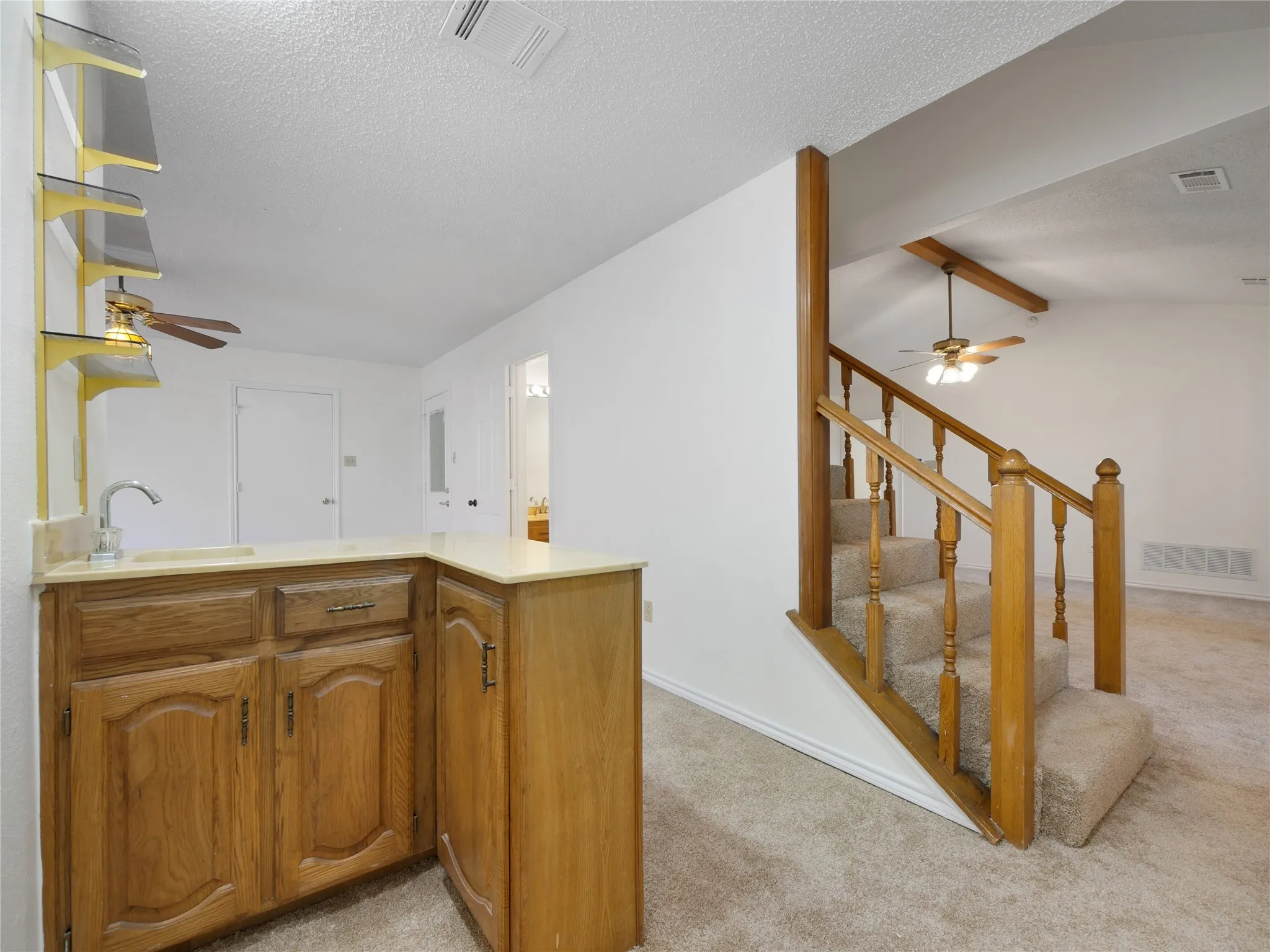 Single Family Residence For Sale in Dallas County , 3706 Queenswood Lane, Garland, Texas 75040, 4 Bedroom, 2 Bathroom, 2 Garage spaces, 2,529 Sqft, built in 1986, mls#21354991, Real Estate Agent in Garland, Homes For Sale in Dallas county, Homes For Sale in Garland, Realtor in Garland Texas, Real Estate Brokerage Independent Realty Texas, Luminita Cordes Realtor