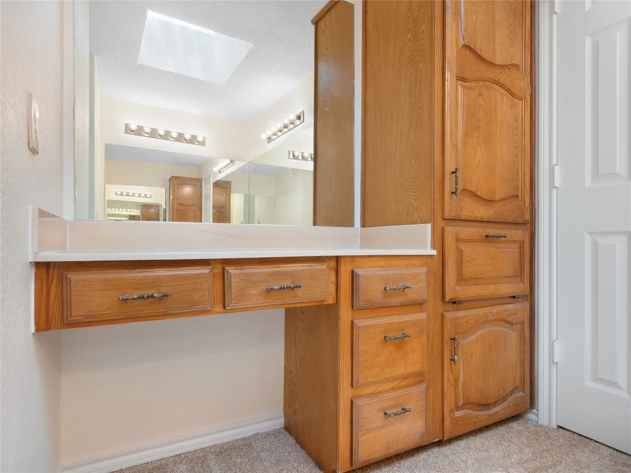 Single Family Residence For Sale in Dallas County , 3706 Queenswood Lane, Garland, Texas 75040, 4 Bedroom, 2 Bathroom, 2 Garage spaces, 2,529 Sqft, built in 1986, mls#21354991, Real Estate Agent in Garland, Homes For Sale in Dallas county, Homes For Sale in Garland, Realtor in Garland Texas, Real Estate Brokerage Independent Realty Texas, Luminita Cordes Realtor