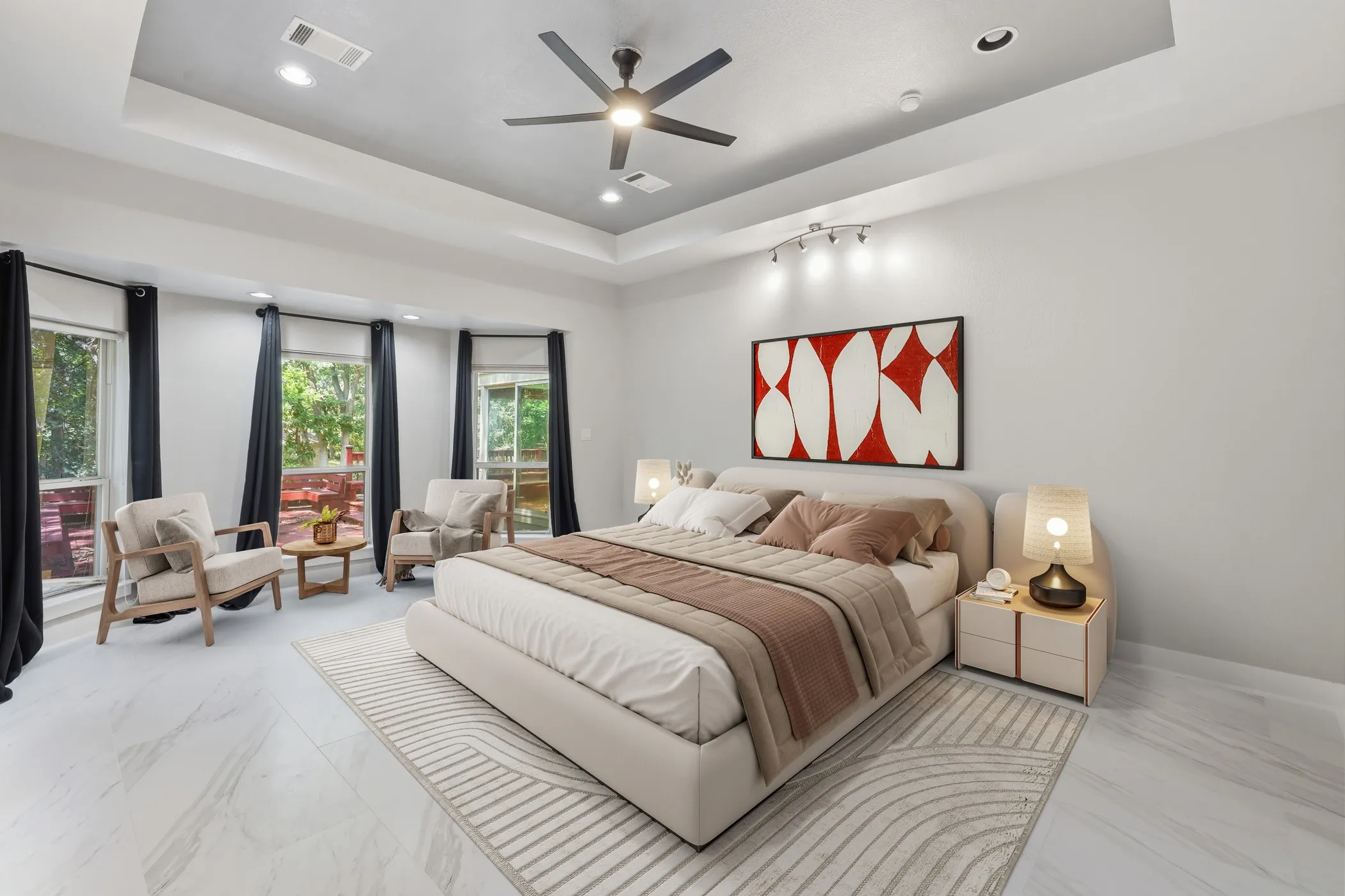 Tray ceiling with recessed lighting and ceiling fan