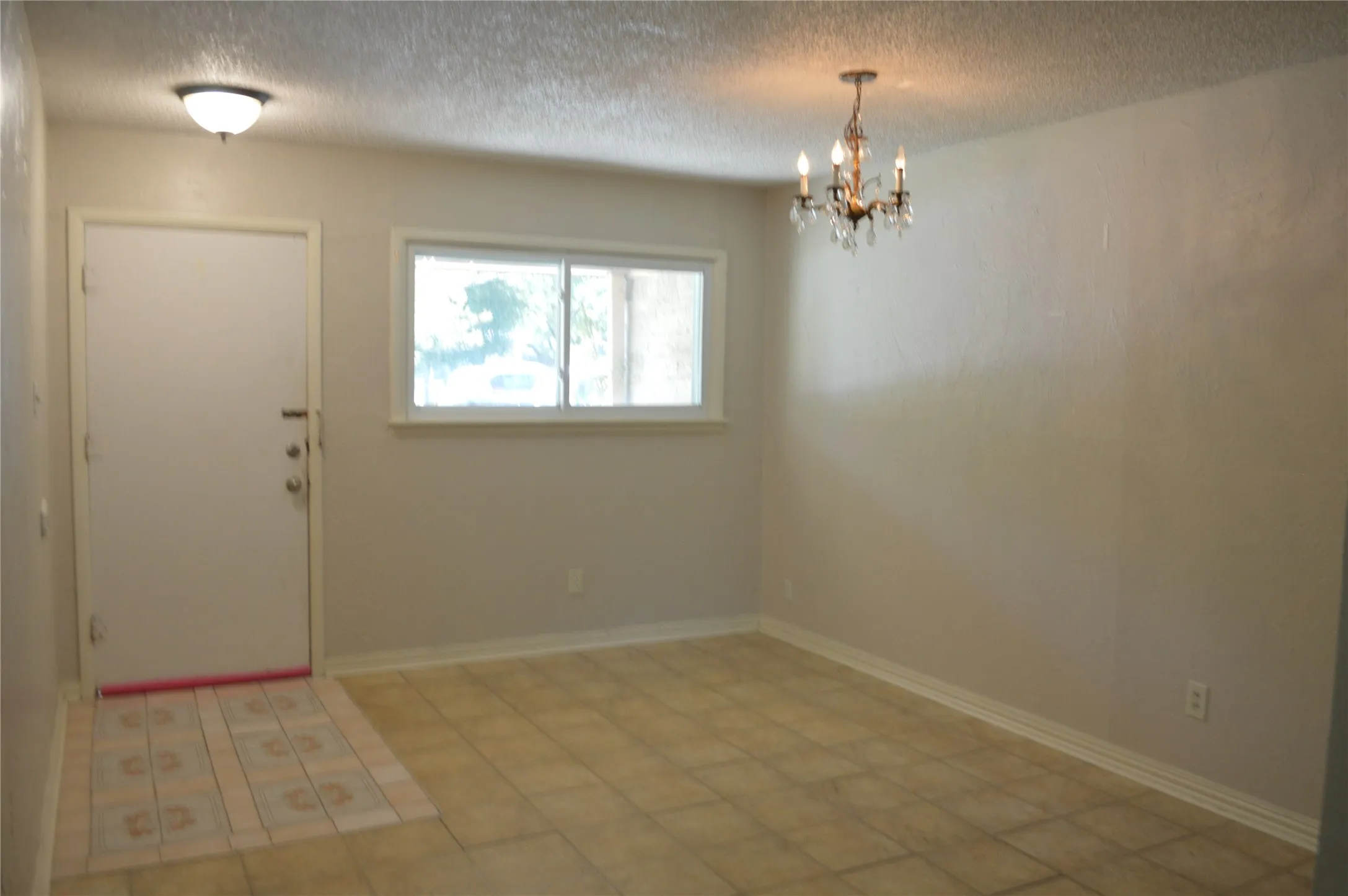 Single Family Residence For Sale in Tarrant County , 5624 Volder Drive, Fort Worth, Texas 76114, 3 Bedroom, 1 Bathroom, Garage spaces, 1,486 Sqft, built in 1954, mls#21355000, Real Estate Agent in Fort Worth, Homes For Sale in Tarrant county, Homes For Sale in Fort Worth, Realtor in Fort Worth Texas, Real Estate Brokerage Independent Realty Texas, Luminita Cordes Realtor