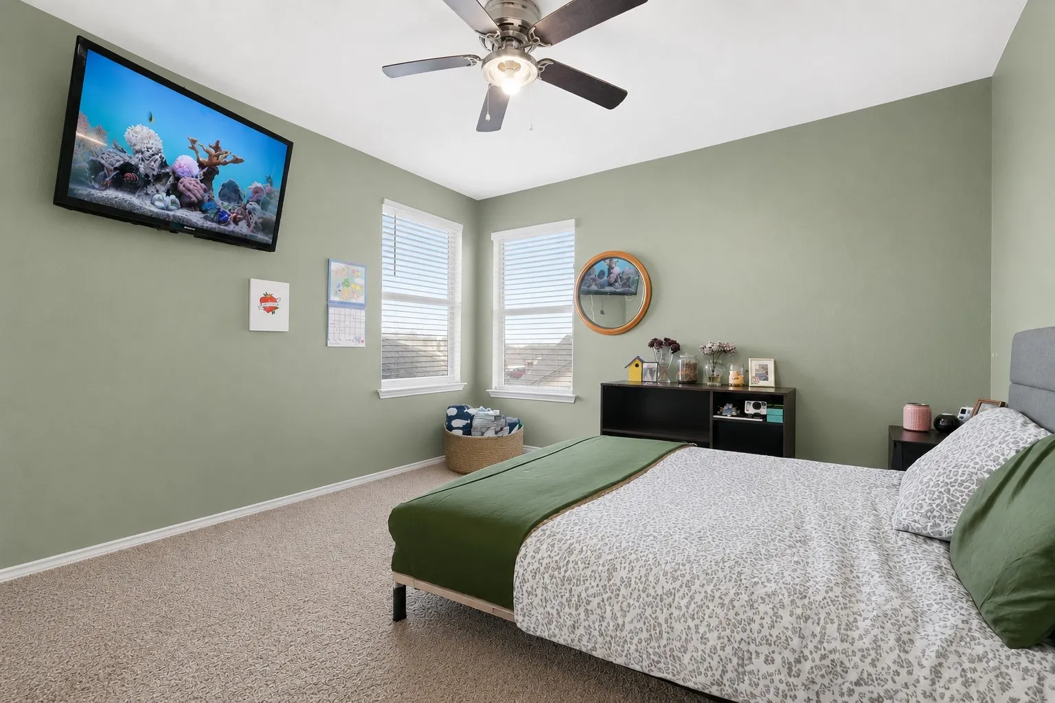 Upstairs Bedroom 1