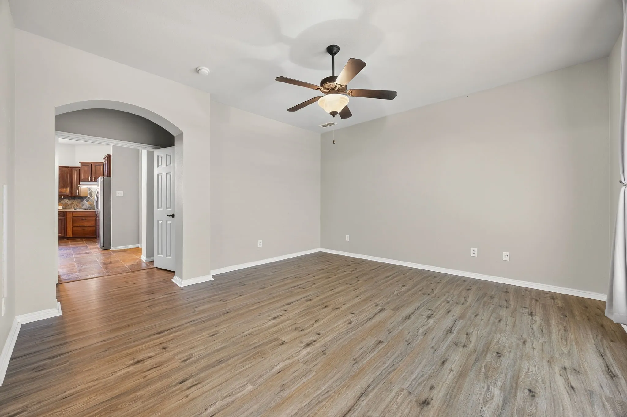 Single Family Residence For Sale in Collin County , 2617 Patriot Drive, Melissa, Texas 75454, 3 Bedroom, 3 Bathroom, 2 Garage spaces, 2,691 Sqft, built in 2008, mls#21354192, Real Estate Agent in Melissa, Homes For Sale in Collin county, Homes For Sale in Melissa, Realtor in Melissa Texas, Real Estate Brokerage Independent Realty Texas, Luminita Cordes Realtor