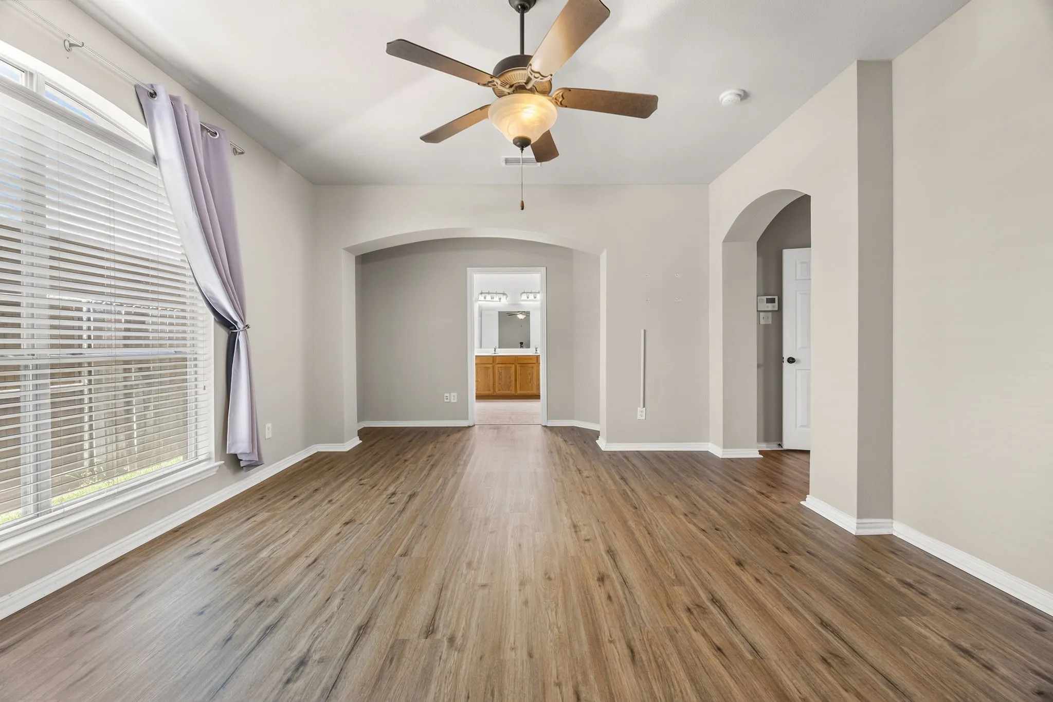 Single Family Residence For Sale in Collin County , 2617 Patriot Drive, Melissa, Texas 75454, 3 Bedroom, 3 Bathroom, 2 Garage spaces, 2,691 Sqft, built in 2008, mls#21354192, Real Estate Agent in Melissa, Homes For Sale in Collin county, Homes For Sale in Melissa, Realtor in Melissa Texas, Real Estate Brokerage Independent Realty Texas, Luminita Cordes Realtor