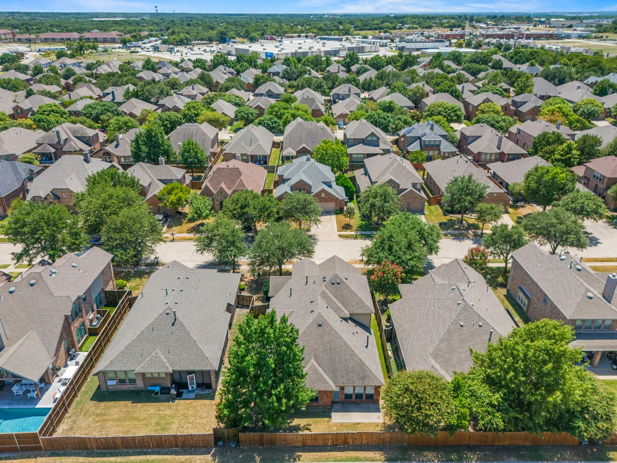 Single Family Residence For Sale in Collin County , 2617 Patriot Drive, Melissa, Texas 75454, 3 Bedroom, 3 Bathroom, 2 Garage spaces, 2,691 Sqft, built in 2008, mls#21354192, Real Estate Agent in Melissa, Homes For Sale in Collin county, Homes For Sale in Melissa, Realtor in Melissa Texas, Real Estate Brokerage Independent Realty Texas, Luminita Cordes Realtor