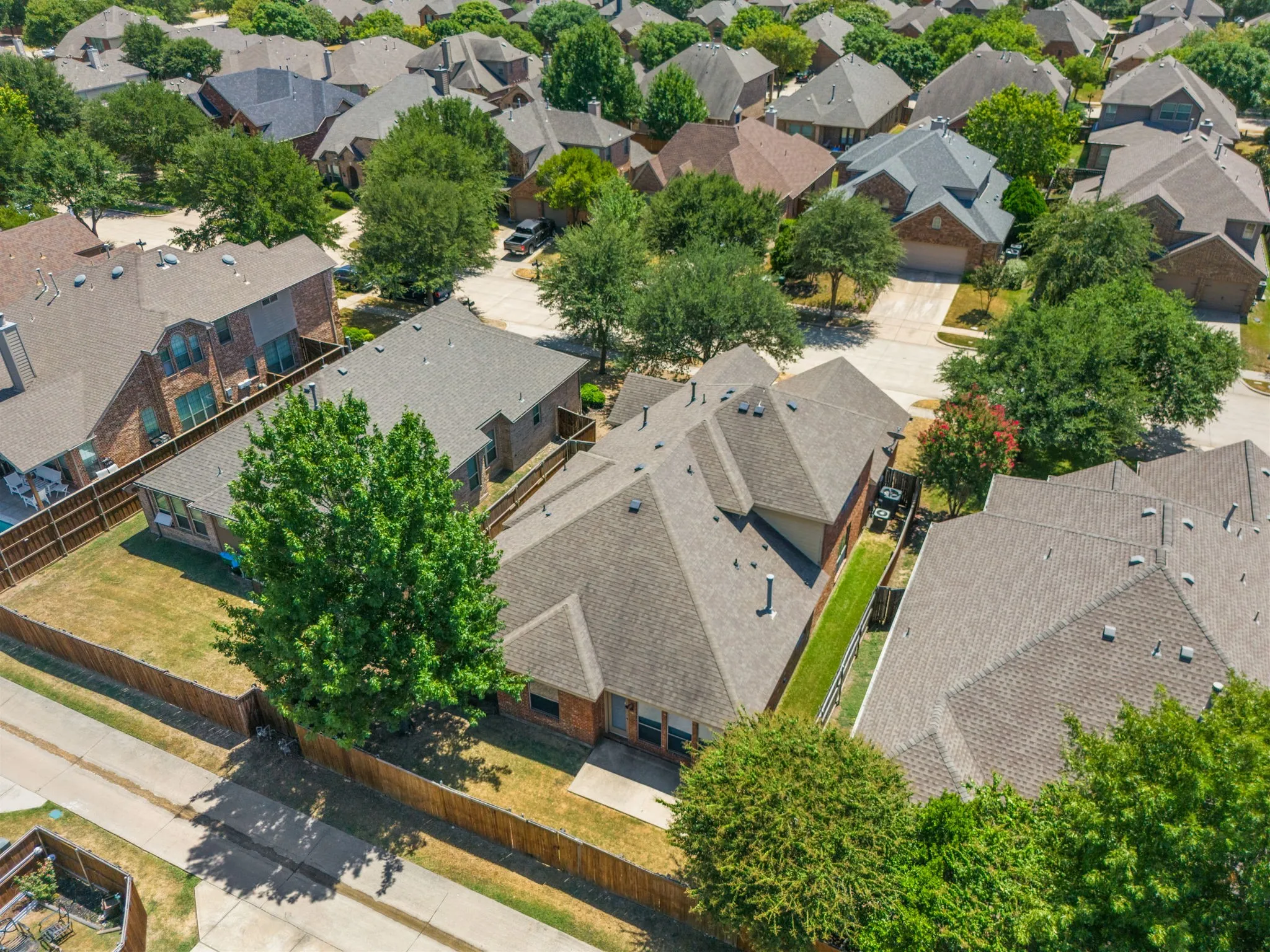 Single Family Residence For Sale in Collin County , 2617 Patriot Drive, Melissa, Texas 75454, 3 Bedroom, 3 Bathroom, 2 Garage spaces, 2,691 Sqft, built in 2008, mls#21354192, Real Estate Agent in Melissa, Homes For Sale in Collin county, Homes For Sale in Melissa, Realtor in Melissa Texas, Real Estate Brokerage Independent Realty Texas, Luminita Cordes Realtor