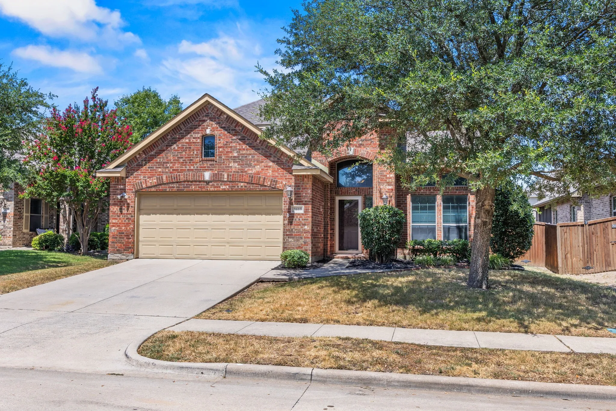 Single Family Residence For Sale in Collin County , 2617 Patriot Drive, Melissa, Texas 75454, 3 Bedroom, 3 Bathroom, 2 Garage spaces, 2,691 Sqft, built in 2008, mls#21354192, Real Estate Agent in Melissa, Homes For Sale in Collin county, Homes For Sale in Melissa, Realtor in Melissa Texas, Real Estate Brokerage Independent Realty Texas, Luminita Cordes Realtor