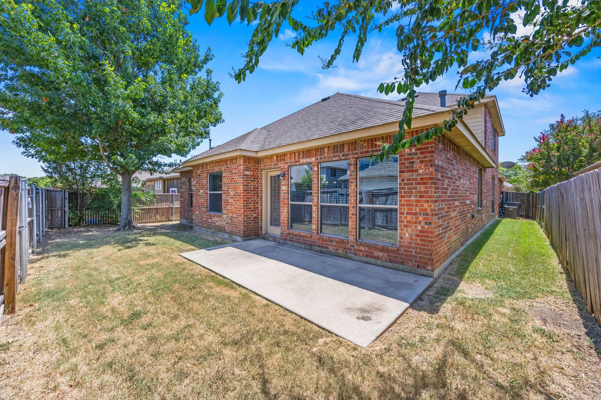 Single Family Residence For Sale in Collin County , 2617 Patriot Drive, Melissa, Texas 75454, 3 Bedroom, 3 Bathroom, 2 Garage spaces, 2,691 Sqft, built in 2008, mls#21354192, Real Estate Agent in Melissa, Homes For Sale in Collin county, Homes For Sale in Melissa, Realtor in Melissa Texas, Real Estate Brokerage Independent Realty Texas, Luminita Cordes Realtor