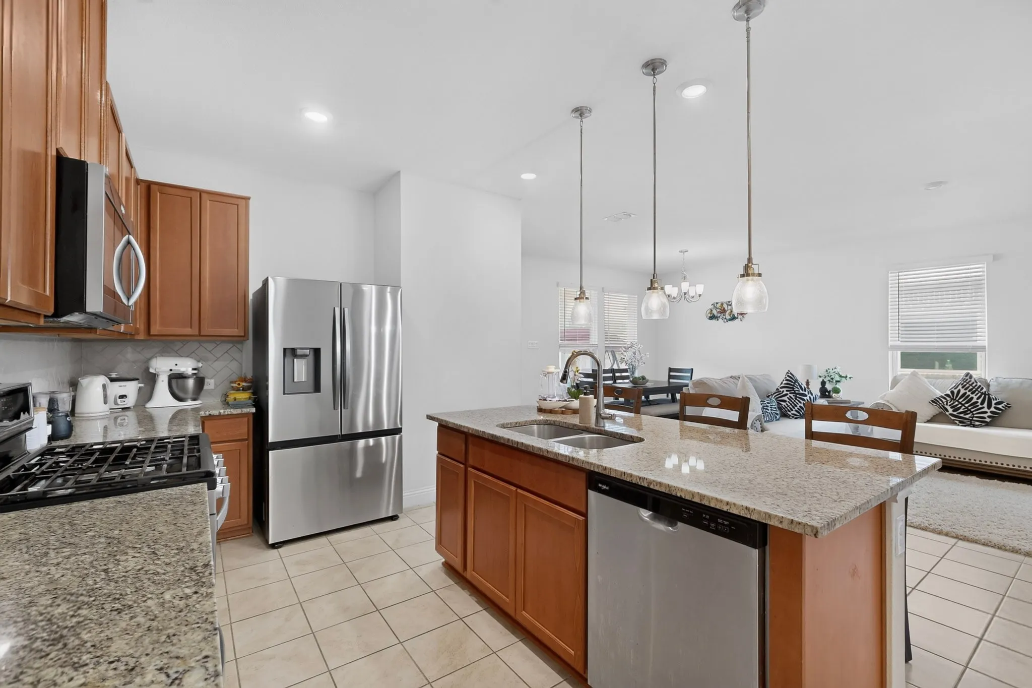 Single Family Residence For Sale in Denton County , 980 Burnett Drive, Aubrey, Texas 76227, 3 Bedroom, 2 Bathroom, 2 Garage spaces, 1,559 Sqft, built in 2023, mls#21353125, Real Estate Agent in Aubrey, Homes For Sale in Denton county, Homes For Sale in Aubrey, Realtor in Aubrey Texas, Real Estate Brokerage Independent Realty Texas, Luminita Cordes Realtor