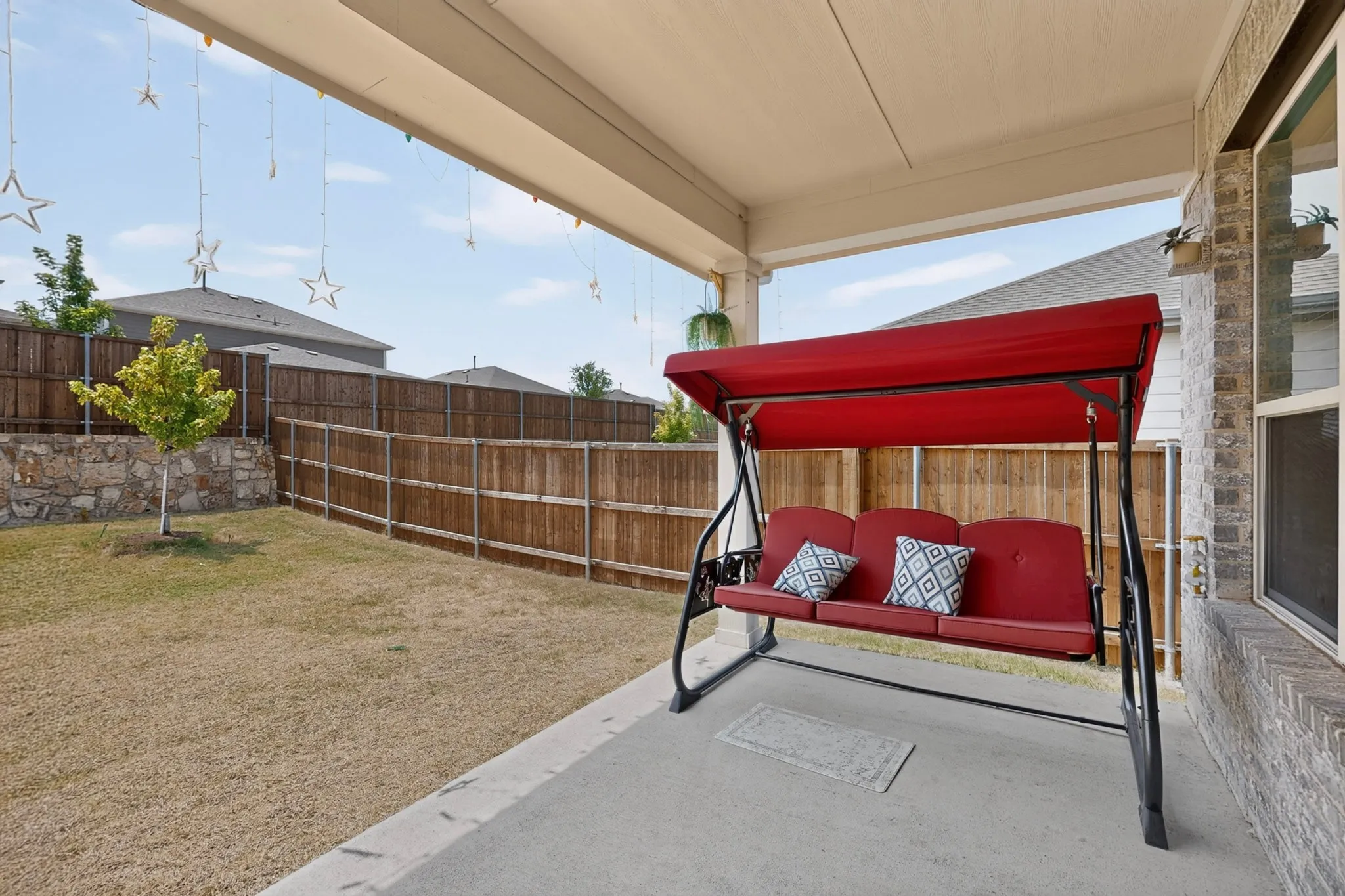 Single Family Residence For Sale in Denton County , 980 Burnett Drive, Aubrey, Texas 76227, 3 Bedroom, 2 Bathroom, 2 Garage spaces, 1,559 Sqft, built in 2023, mls#21353125, Real Estate Agent in Aubrey, Homes For Sale in Denton county, Homes For Sale in Aubrey, Realtor in Aubrey Texas, Real Estate Brokerage Independent Realty Texas, Luminita Cordes Realtor