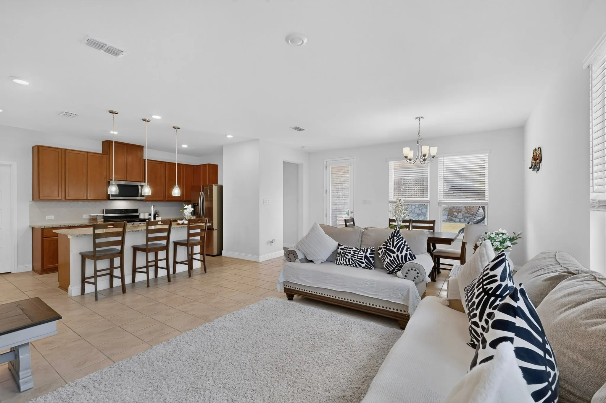 Single Family Residence For Sale in Denton County , 980 Burnett Drive, Aubrey, Texas 76227, 3 Bedroom, 2 Bathroom, 2 Garage spaces, 1,559 Sqft, built in 2023, mls#21353125, Real Estate Agent in Aubrey, Homes For Sale in Denton county, Homes For Sale in Aubrey, Realtor in Aubrey Texas, Real Estate Brokerage Independent Realty Texas, Luminita Cordes Realtor