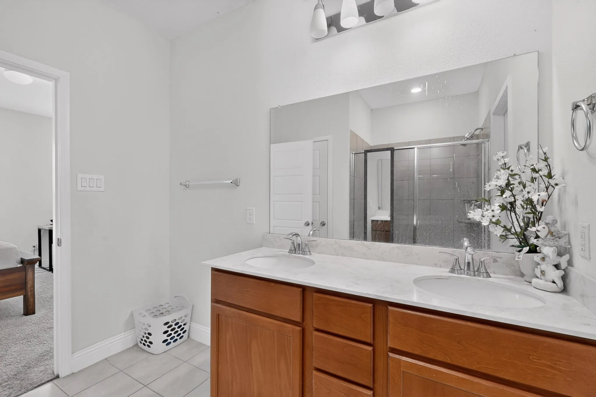 Single Family Residence For Sale in Denton County , 980 Burnett Drive, Aubrey, Texas 76227, 3 Bedroom, 2 Bathroom, 2 Garage spaces, 1,559 Sqft, built in 2023, mls#21353125, Real Estate Agent in Aubrey, Homes For Sale in Denton county, Homes For Sale in Aubrey, Realtor in Aubrey Texas, Real Estate Brokerage Independent Realty Texas, Luminita Cordes Realtor