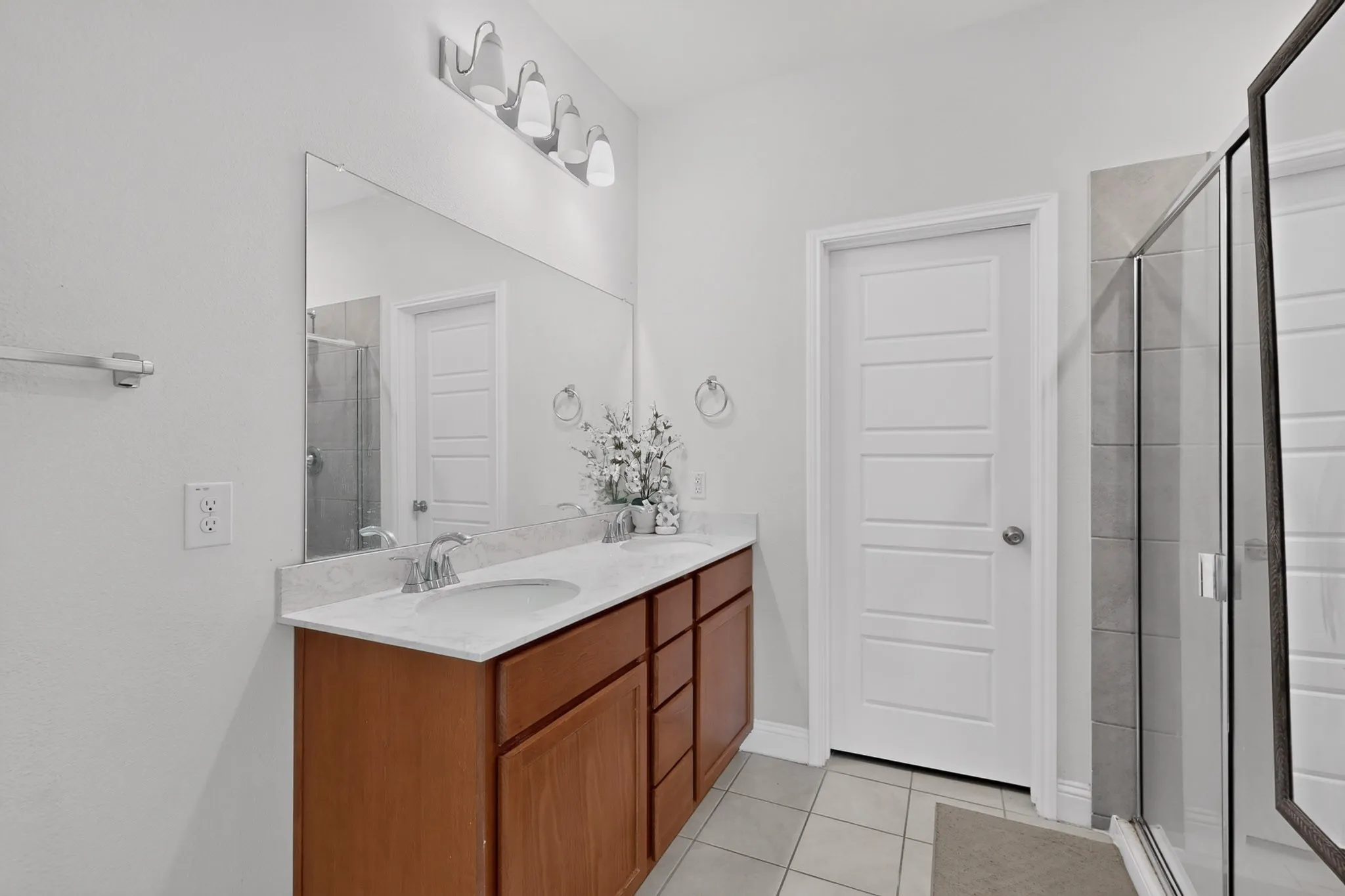 Single Family Residence For Sale in Denton County , 980 Burnett Drive, Aubrey, Texas 76227, 3 Bedroom, 2 Bathroom, 2 Garage spaces, 1,559 Sqft, built in 2023, mls#21353125, Real Estate Agent in Aubrey, Homes For Sale in Denton county, Homes For Sale in Aubrey, Realtor in Aubrey Texas, Real Estate Brokerage Independent Realty Texas, Luminita Cordes Realtor