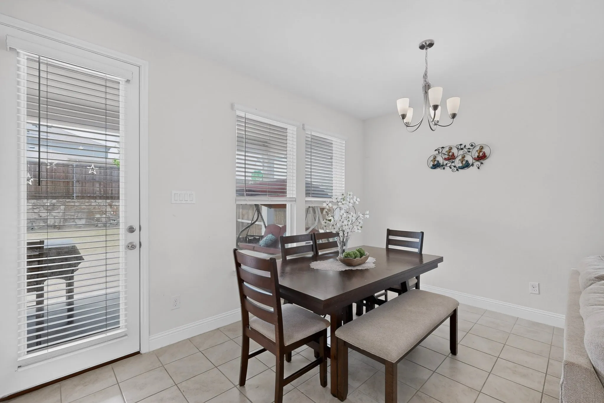 Single Family Residence For Sale in Denton County , 980 Burnett Drive, Aubrey, Texas 76227, 3 Bedroom, 2 Bathroom, 2 Garage spaces, 1,559 Sqft, built in 2023, mls#21353125, Real Estate Agent in Aubrey, Homes For Sale in Denton county, Homes For Sale in Aubrey, Realtor in Aubrey Texas, Real Estate Brokerage Independent Realty Texas, Luminita Cordes Realtor