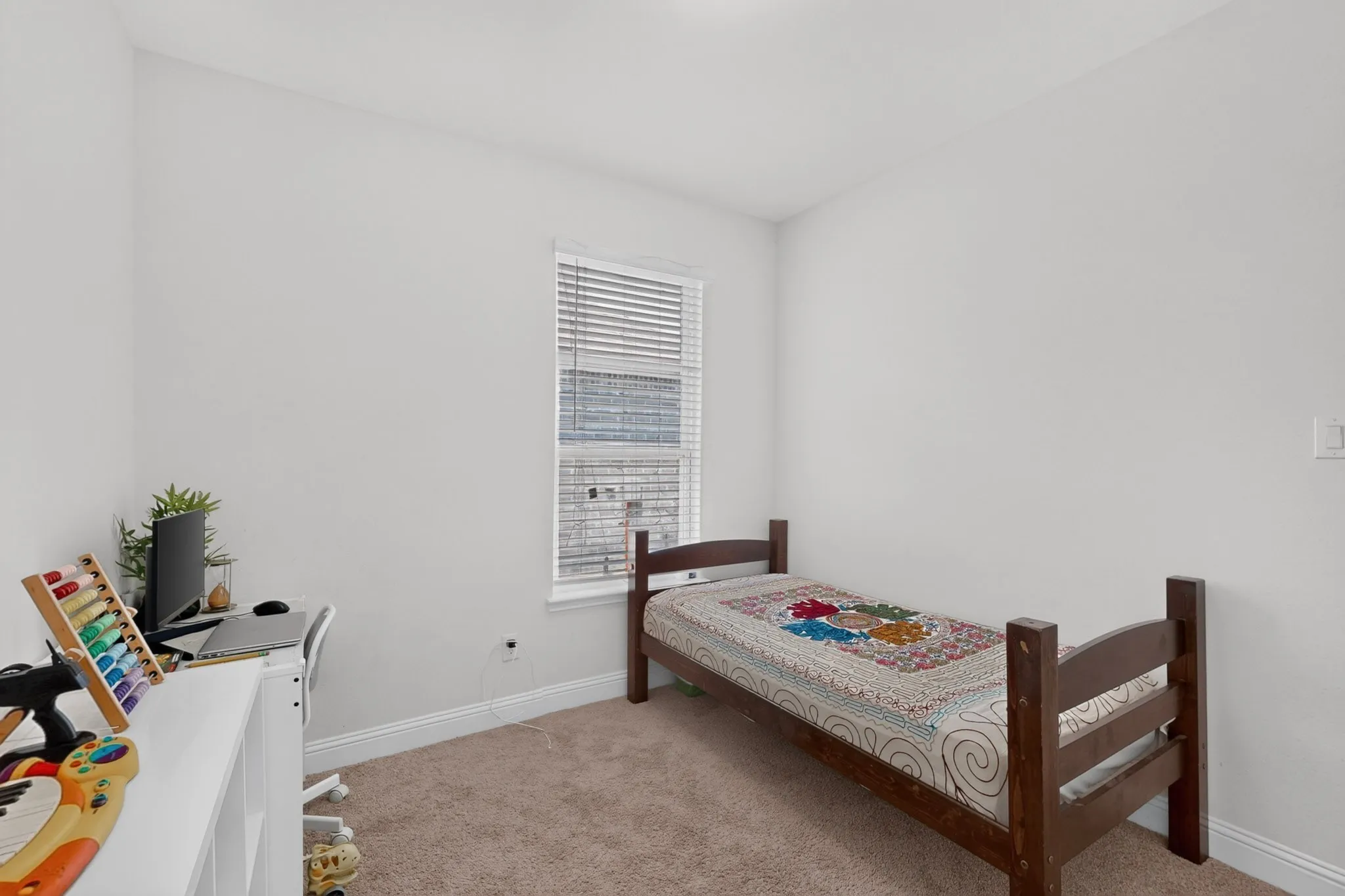Single Family Residence For Sale in Denton County , 980 Burnett Drive, Aubrey, Texas 76227, 3 Bedroom, 2 Bathroom, 2 Garage spaces, 1,559 Sqft, built in 2023, mls#21353125, Real Estate Agent in Aubrey, Homes For Sale in Denton county, Homes For Sale in Aubrey, Realtor in Aubrey Texas, Real Estate Brokerage Independent Realty Texas, Luminita Cordes Realtor