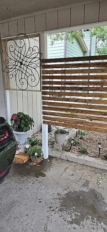 Single Family Residence For Sale in Wise County , 1214 Elm Court, Runaway Bay, Texas 76426, 3 Bedroom, 2 Bathroom, Garage spaces, 1,404 Sqft, built in 1970, mls#21355065, Real Estate Agent in Runaway Bay, Homes For Sale in Wise county, Homes For Sale in Runaway Bay, Realtor in Runaway Bay Texas, Real Estate Brokerage Independent Realty Texas, Luminita Cordes Realtor