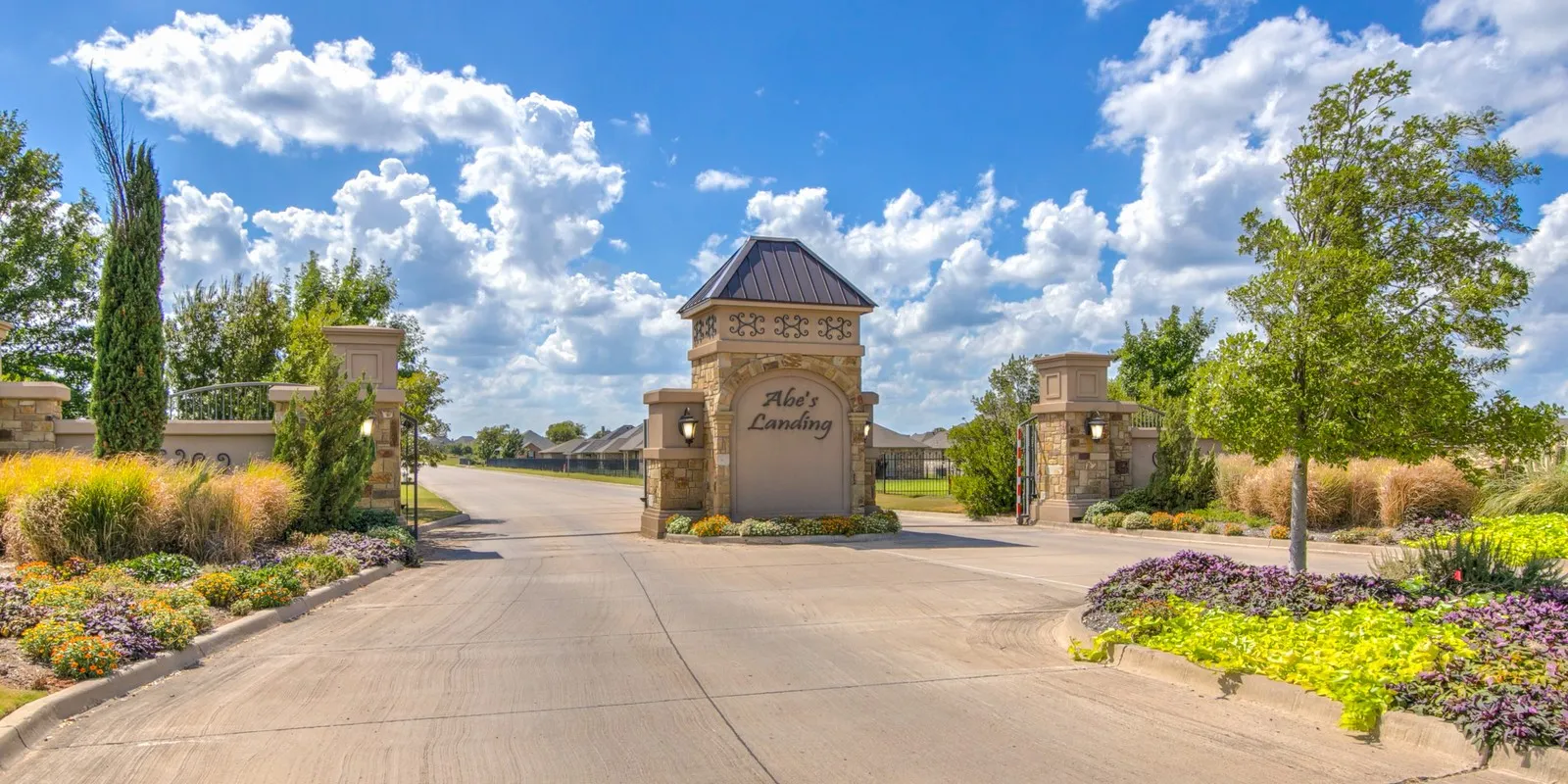 Abes Landing gated entry
