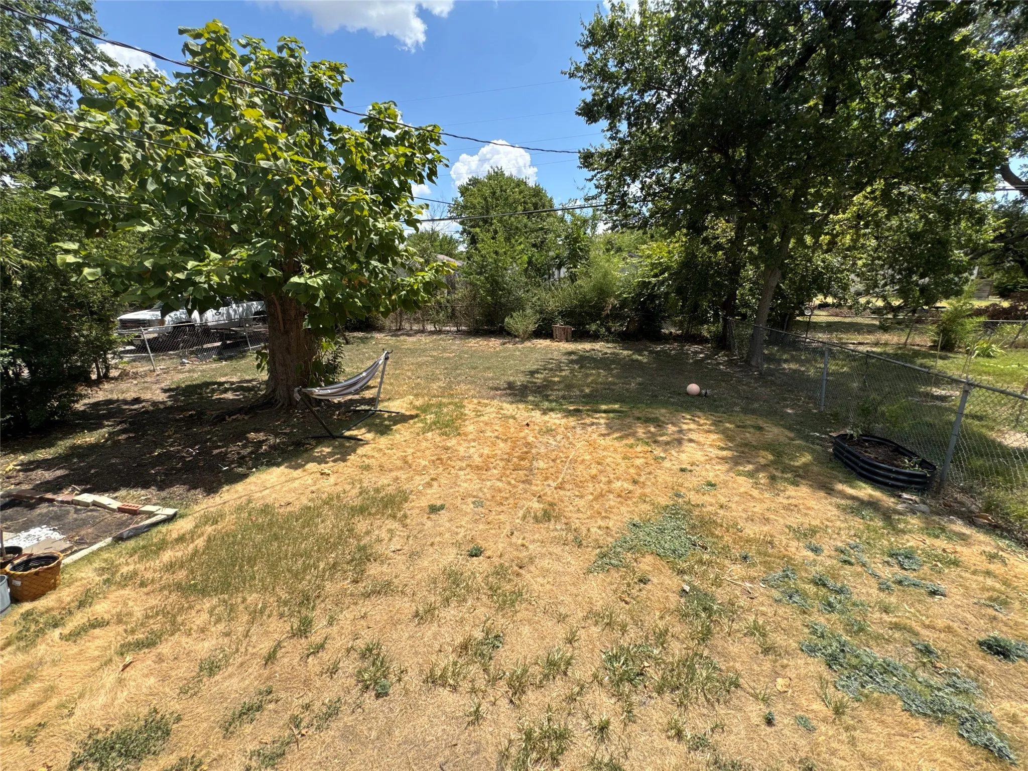 Single Family Residence For Rent in Dallas County , 2454 Lea Crest Drive, Dallas, Texas 75216, 3 Bedroom, 1 Bathroom, Garage spaces, 980 Sqft, built in 1949, mls#21355055, Real Estate Agent in Dallas, Homes For Rent in Dallas county, Homes For Rent in Dallas, Realtor in Dallas Texas, Real Estate Brokerage Independent Realty Texas, Luminita Cordes Realtor