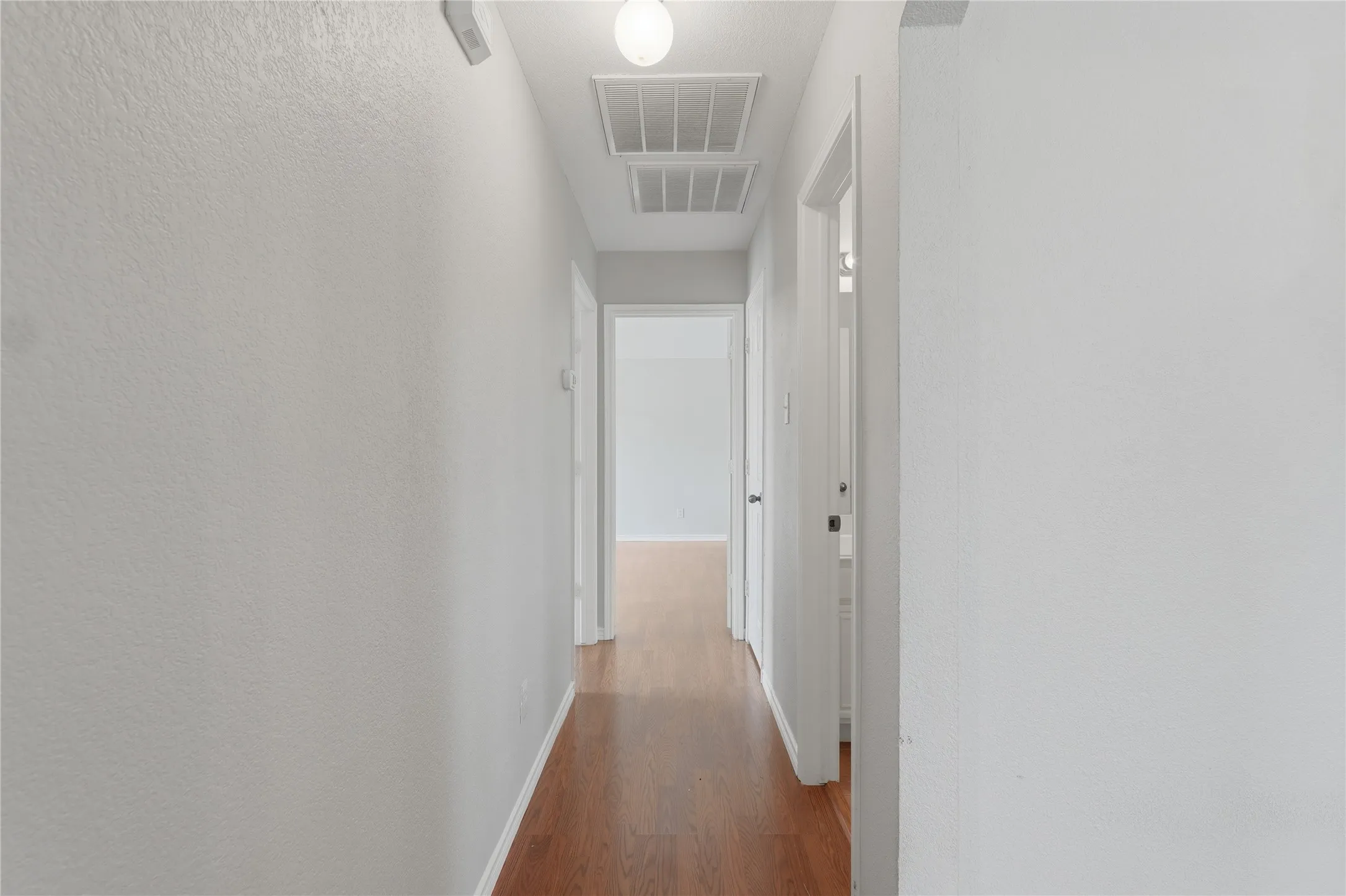 Single Family Residence For Rent in Tarrant County , 13021 Evergreen Drive, Fort Worth, Texas 76244, 3 Bedroom, 2 Bathroom, 2 Garage spaces, 1,321 Sqft, built in 2003, mls#21355084, Real Estate Agent in Fort Worth, Homes For Rent in Tarrant county, Homes For Rent in Fort Worth, Realtor in Fort Worth Texas, Real Estate Brokerage Independent Realty Texas, Luminita Cordes Realtor