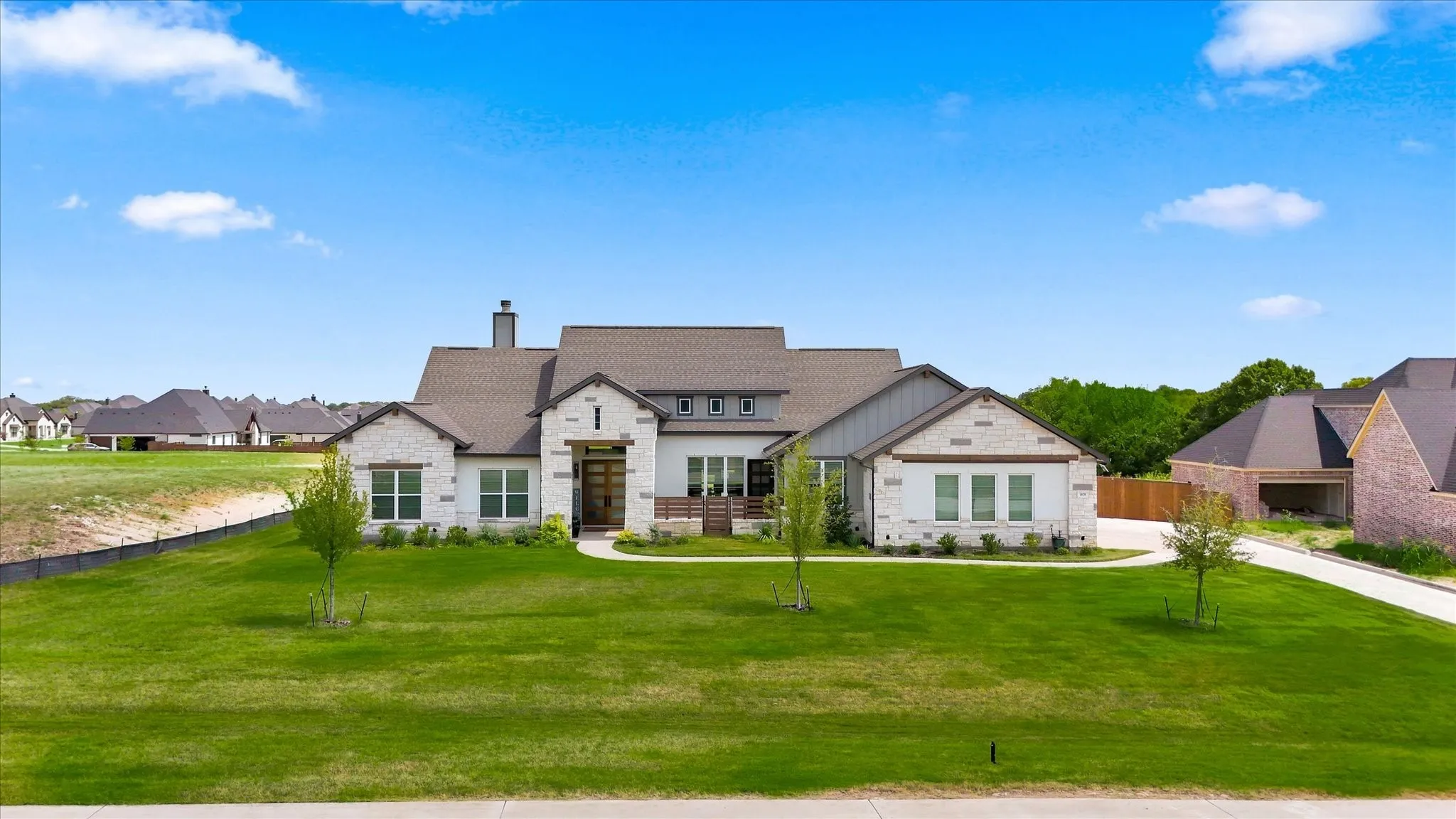Single Family Residence For Sale in Ellis County , 1020 Hartson Way, Midlothian, Texas 76065, 5 Bedroom, 3 Bathroom, 3 Garage spaces, 3,258 Sqft, built in 2024, mls#21355004, Real Estate Agent in Midlothian, Homes For Sale in Ellis county, Homes For Sale in Midlothian, Realtor in Midlothian Texas, Real Estate Brokerage Independent Realty Texas, Luminita Cordes Realtor