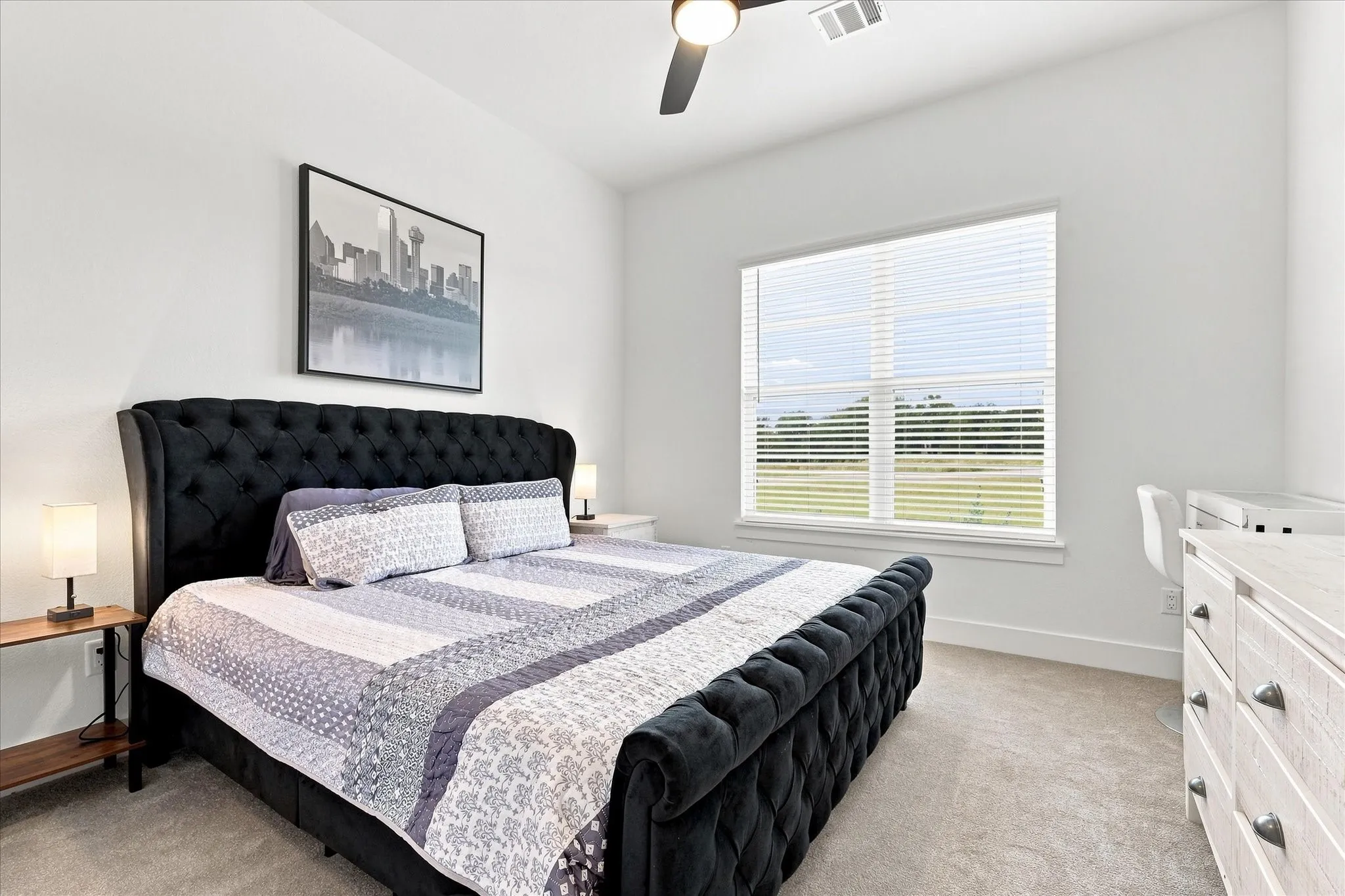 Single Family Residence For Sale in Ellis County , 1020 Hartson Way, Midlothian, Texas 76065, 5 Bedroom, 3 Bathroom, 3 Garage spaces, 3,258 Sqft, built in 2024, mls#21355004, Real Estate Agent in Midlothian, Homes For Sale in Ellis county, Homes For Sale in Midlothian, Realtor in Midlothian Texas, Real Estate Brokerage Independent Realty Texas, Luminita Cordes Realtor