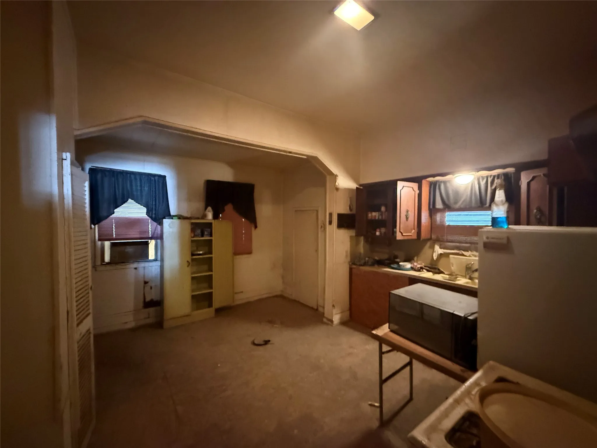 Single Family Residence For Sale in Dallas County , 4503 Leland Avenue, Dallas, Texas 75215, 2 Bedroom, 1 Bathroom, 1 Garage spaces, 1,232 Sqft, built in 1916, mls#21355072, Real Estate Agent in Dallas, Homes For Sale in Dallas county, Homes For Sale in Dallas, Realtor in Dallas Texas, Real Estate Brokerage Independent Realty Texas, Luminita Cordes Realtor