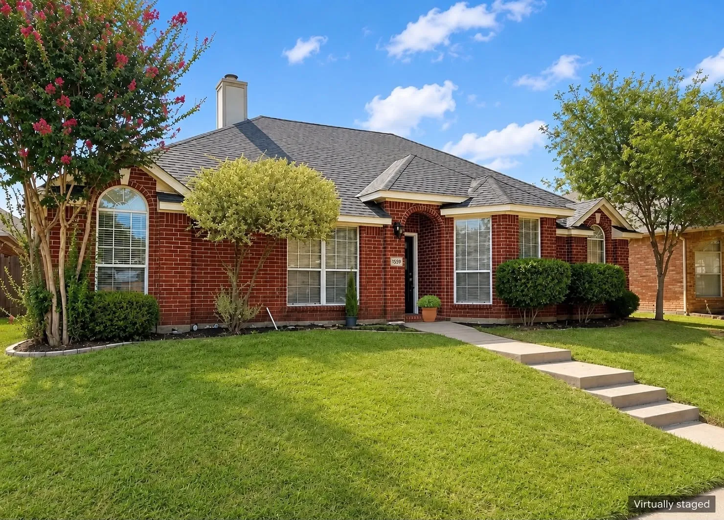 Single Family Residence For Sale in Collin County , 1509 Landsford Drive, Allen, Texas 75013, 4 Bedroom, 2 Bathroom, 2 Garage spaces, 2,245 Sqft, built in 2001, mls#21355085, Real Estate Agent in Allen, Homes For Sale in Collin county, Homes For Sale in Allen, Realtor in Allen Texas, Real Estate Brokerage Independent Realty Texas, Luminita Cordes Realtor