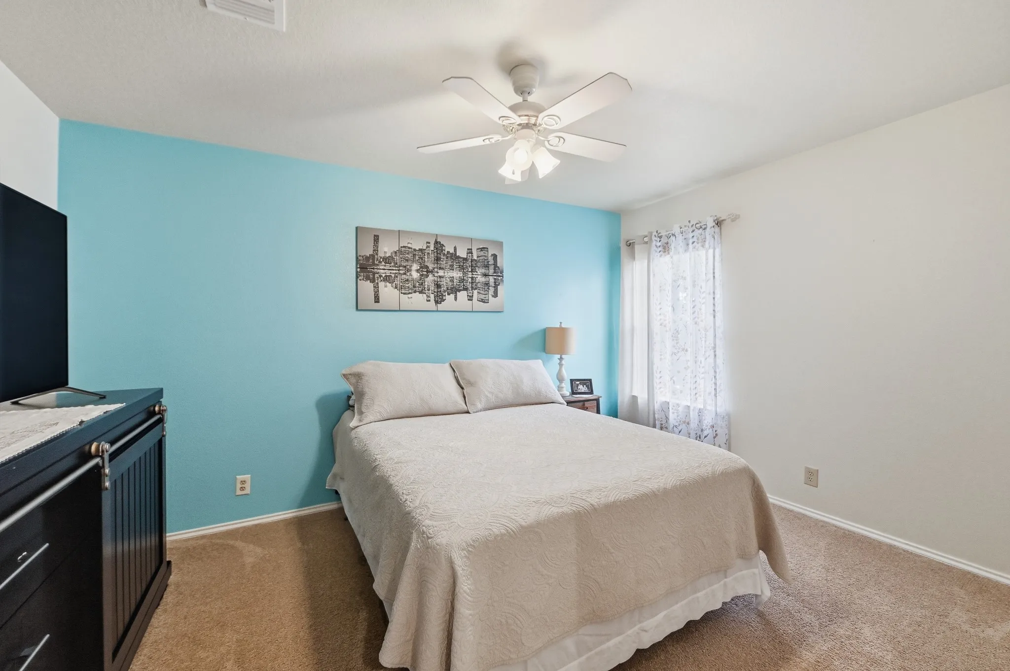 Single Family Residence For Sale in Bexar County , 2011 Chittim Trail Drive, San Antonio, Texas 78232, 4 Bedroom, 3 Bathroom, 2 Garage spaces, 2,693 Sqft, built in 1991, Price $450,000, mls#21351599, Real Estate Agent in San Antonio, Homes For Sale in Bexar county, Homes For Sale in San Antonio, Realtor in San Antonio Texas, Real Estate Brokerage Independent Realty Texas, Luminita Cordes Realtor