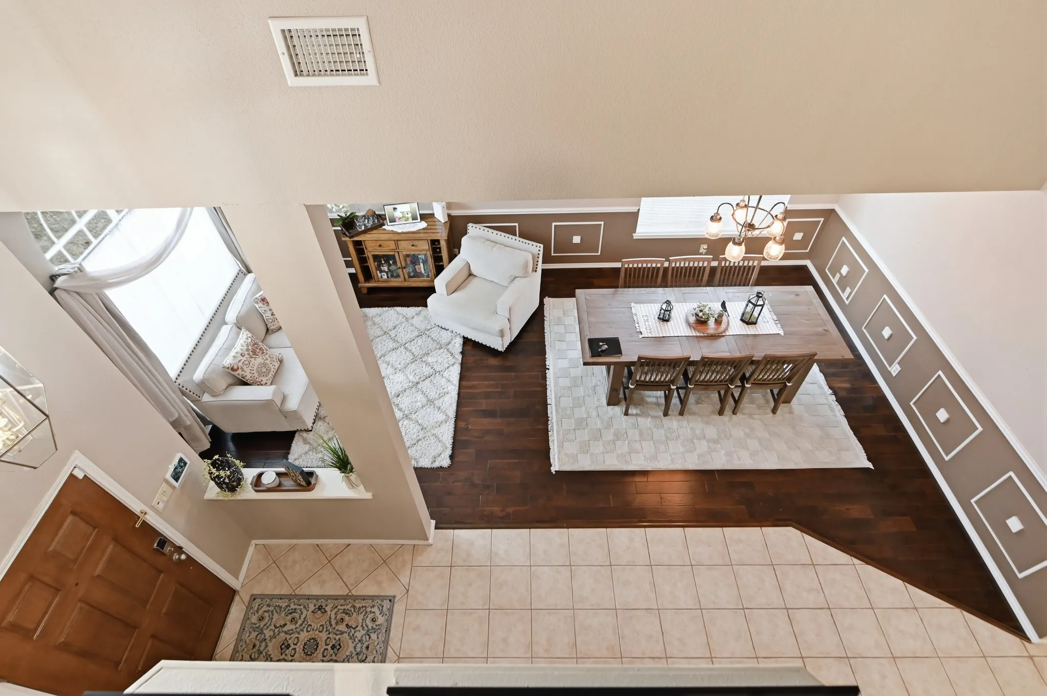 Single Family Residence For Sale in Bexar County , 2011 Chittim Trail Drive, San Antonio, Texas 78232, 4 Bedroom, 3 Bathroom, 2 Garage spaces, 2,693 Sqft, built in 1991, Price $450,000, mls#21351599, Real Estate Agent in San Antonio, Homes For Sale in Bexar county, Homes For Sale in San Antonio, Realtor in San Antonio Texas, Real Estate Brokerage Independent Realty Texas, Luminita Cordes Realtor