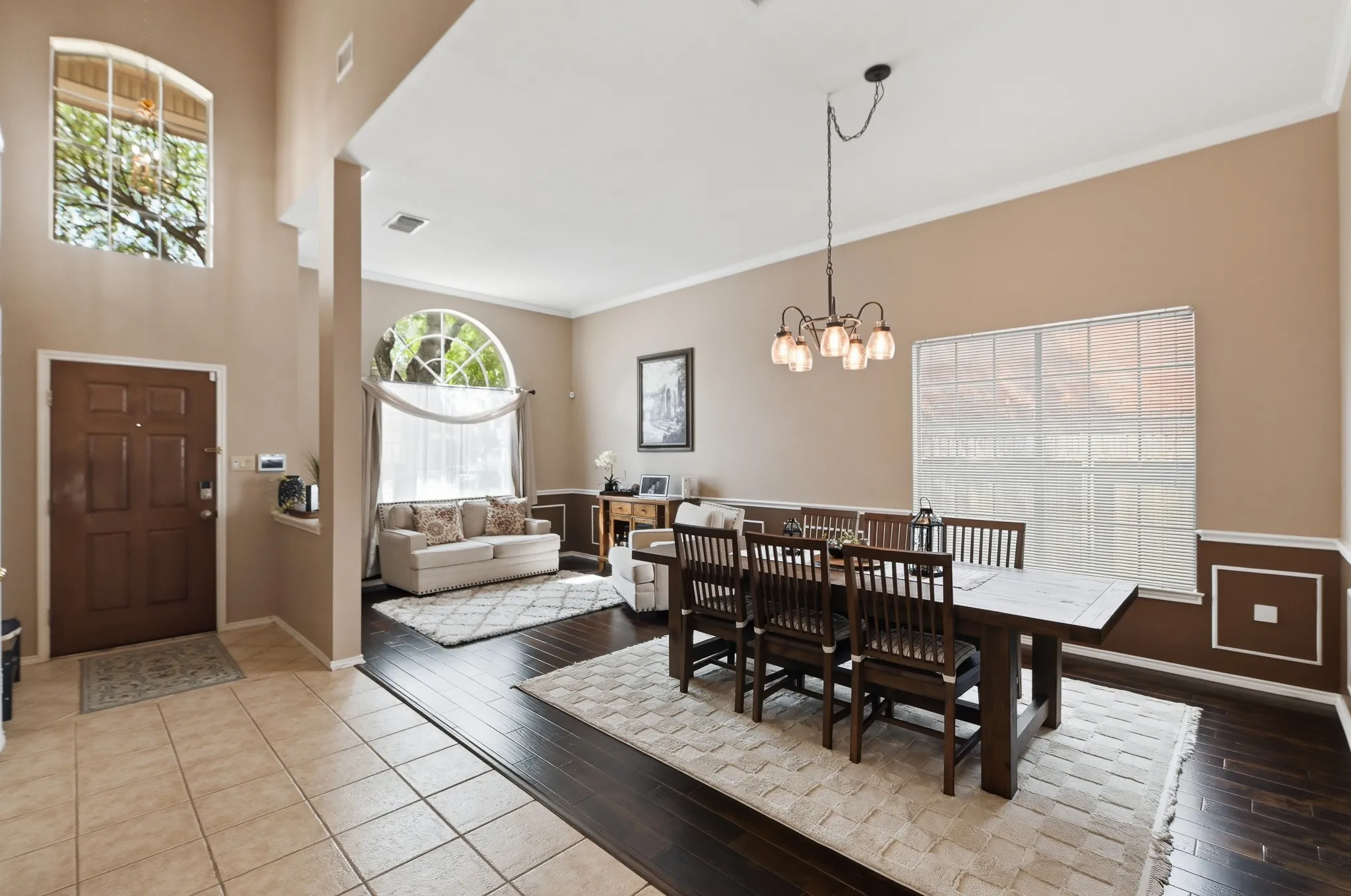 Single Family Residence For Sale in Bexar County , 2011 Chittim Trail Drive, San Antonio, Texas 78232, 4 Bedroom, 3 Bathroom, 2 Garage spaces, 2,693 Sqft, built in 1991, Price $450,000, mls#21351599, Real Estate Agent in San Antonio, Homes For Sale in Bexar county, Homes For Sale in San Antonio, Realtor in San Antonio Texas, Real Estate Brokerage Independent Realty Texas, Luminita Cordes Realtor