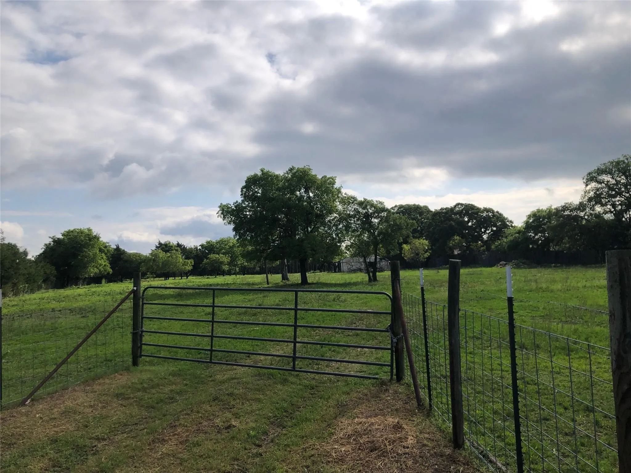 Unimproved Land For Sale in Dallas County , 15411 Seagoville Road, Dallas, Texas 75253, 0, 0, Garage spaces, 0 Sqft, built in 1921, mls#21355100, Real Estate Agent in Dallas, Homes For Sale in Dallas county, Homes For Sale in Dallas, Realtor in Dallas Texas, Real Estate Brokerage Independent Realty Texas, Luminita Cordes Realtor