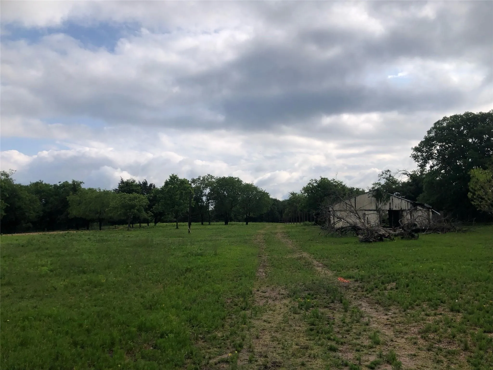 Unimproved Land For Sale in Dallas County , 15411 Seagoville Road, Dallas, Texas 75253, 0, 0, Garage spaces, 0 Sqft, built in 1921, mls#21355100, Real Estate Agent in Dallas, Homes For Sale in Dallas county, Homes For Sale in Dallas, Realtor in Dallas Texas, Real Estate Brokerage Independent Realty Texas, Luminita Cordes Realtor