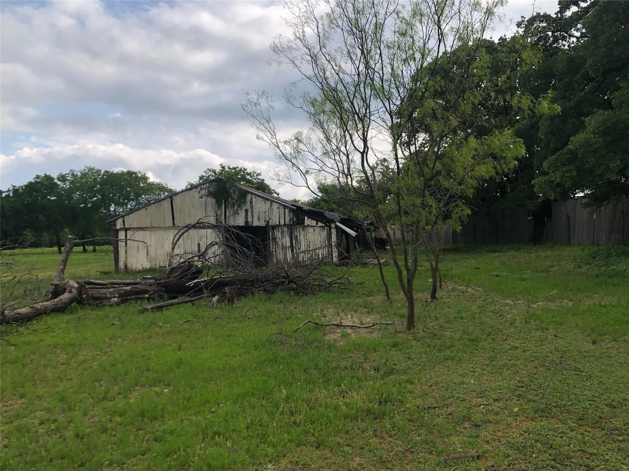 Unimproved Land For Sale in Dallas County , 15411 Seagoville Road, Dallas, Texas 75253, 0, 0, Garage spaces, 0 Sqft, built in 1921, mls#21355100, Real Estate Agent in Dallas, Homes For Sale in Dallas county, Homes For Sale in Dallas, Realtor in Dallas Texas, Real Estate Brokerage Independent Realty Texas, Luminita Cordes Realtor