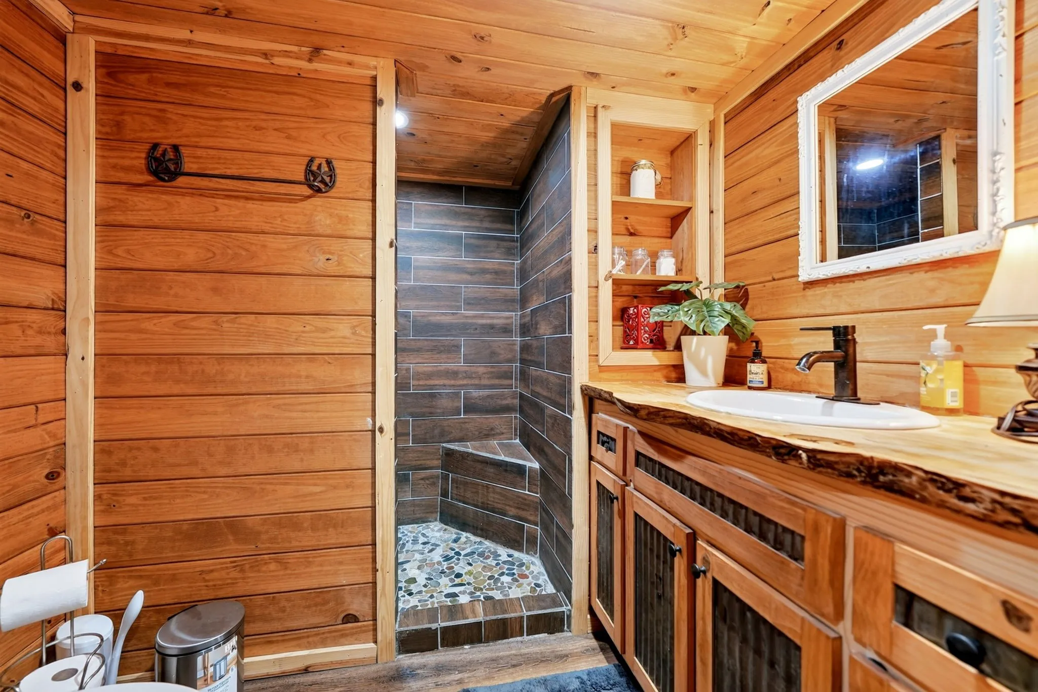 Guest House Bathroom