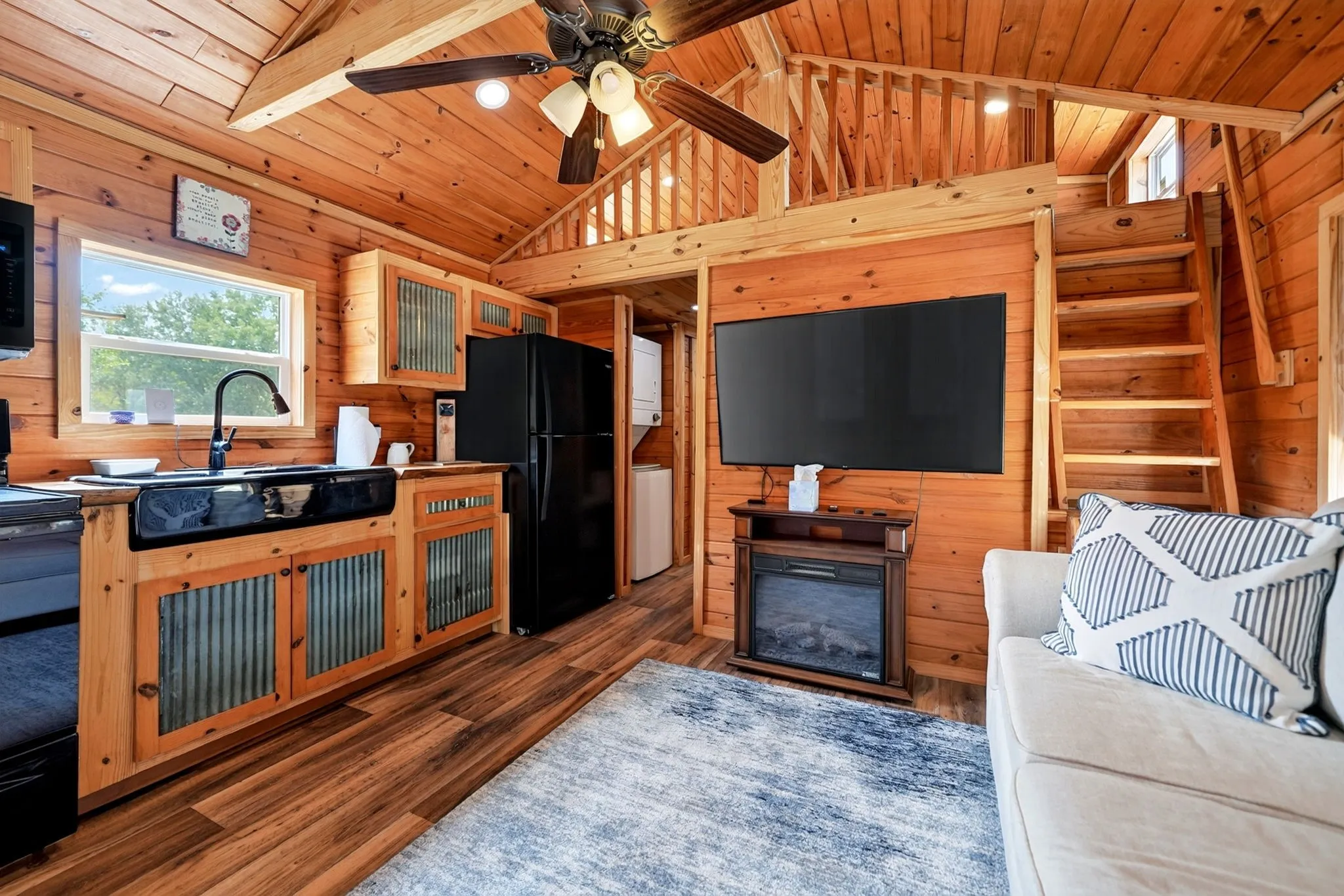 Guest House Living/Kitchen