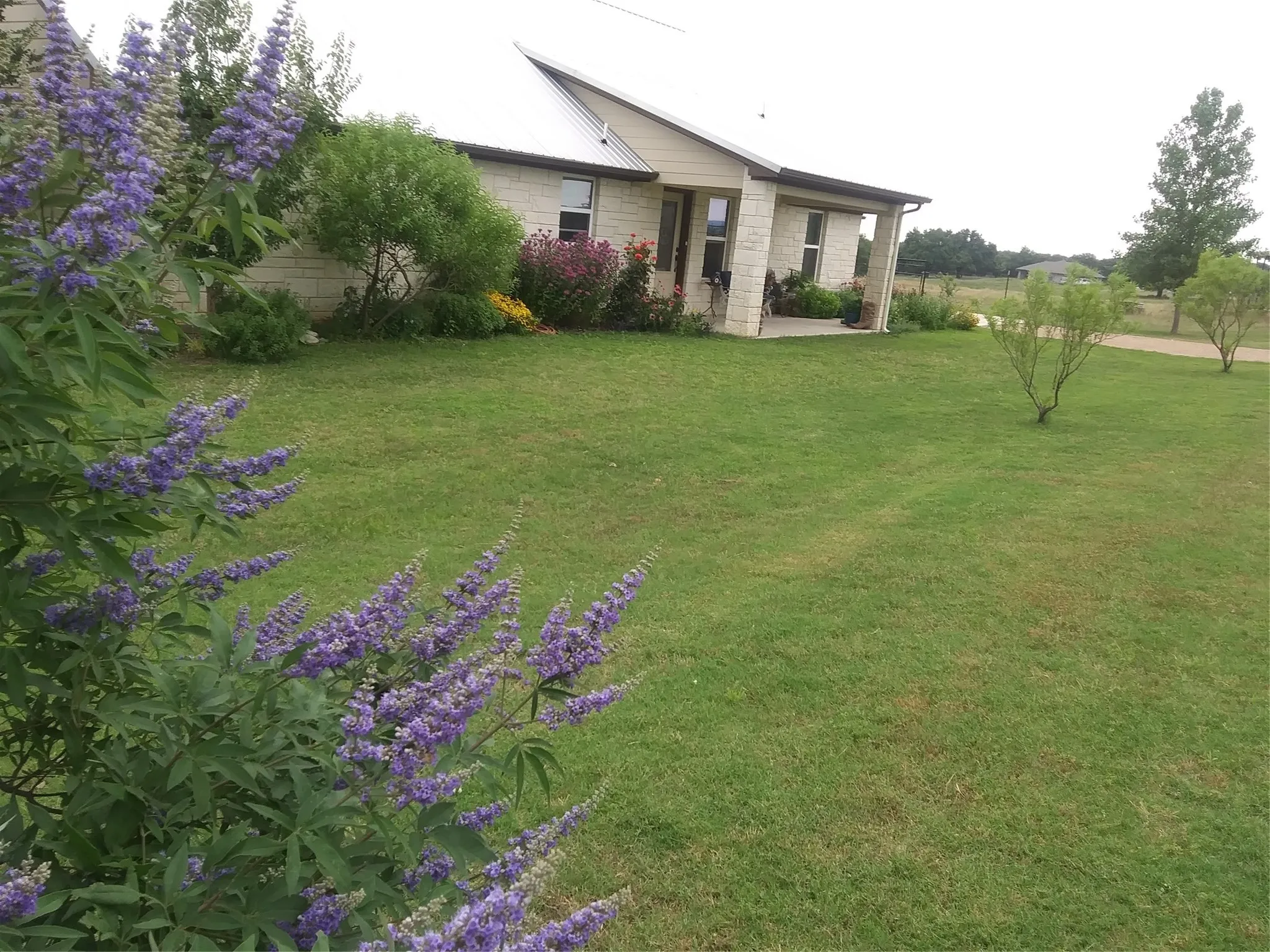 Single Family Residence For Sale in Somervell County , 1085 CR 407, Glen Rose, Texas 76043, 3 Bedroom, 2 Bathroom, 2 Garage spaces, 2,042 Sqft, built in 2018, mls#21354392, Real Estate Agent in Glen Rose, Homes For Sale in Somervell county, Homes For Sale in Glen Rose, Realtor in Glen Rose Texas, Real Estate Brokerage Independent Realty Texas, Luminita Cordes Realtor