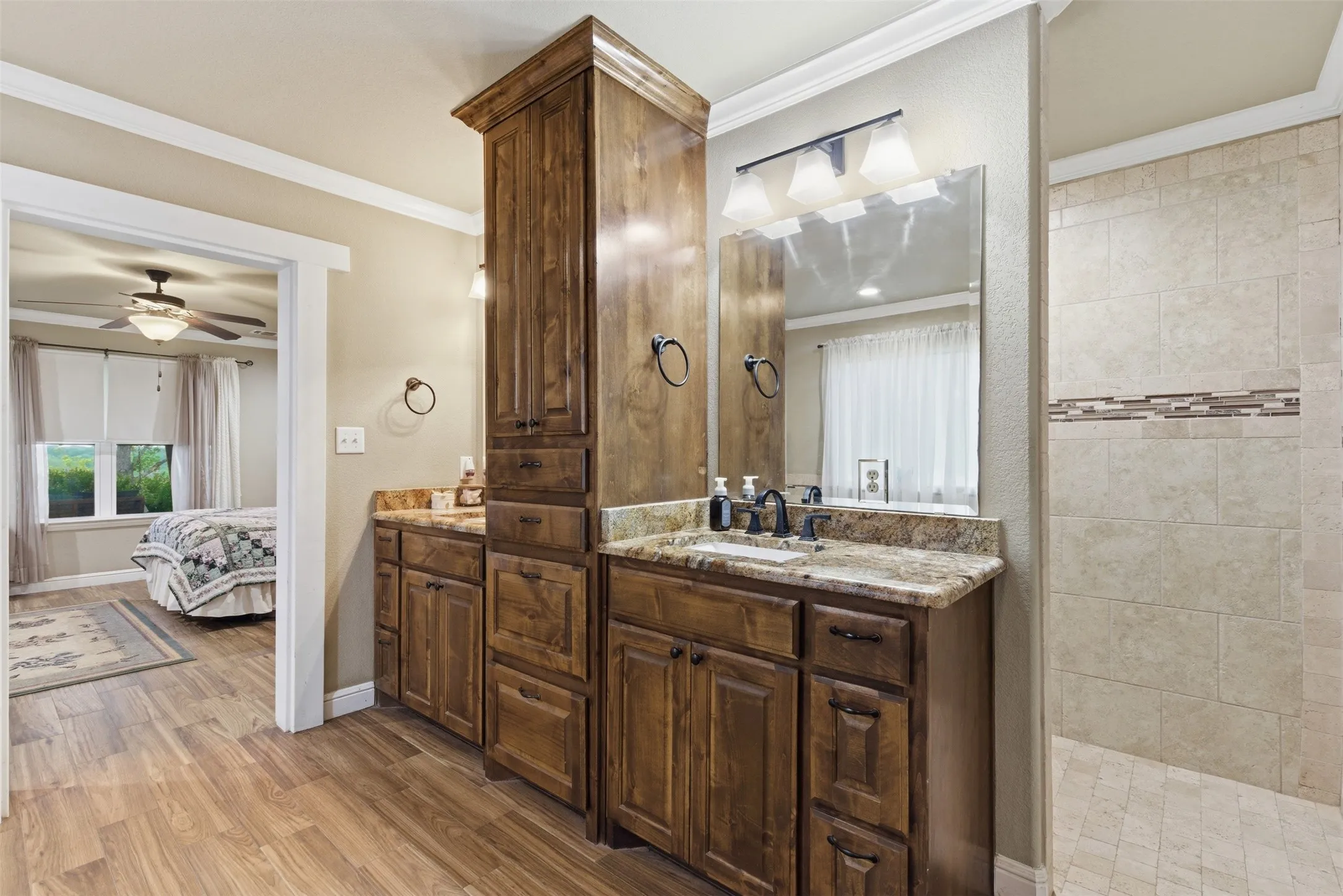Single Family Residence For Sale in Somervell County , 1085 CR 407, Glen Rose, Texas 76043, 3 Bedroom, 2 Bathroom, 2 Garage spaces, 2,042 Sqft, built in 2018, mls#21354392, Real Estate Agent in Glen Rose, Homes For Sale in Somervell county, Homes For Sale in Glen Rose, Realtor in Glen Rose Texas, Real Estate Brokerage Independent Realty Texas, Luminita Cordes Realtor