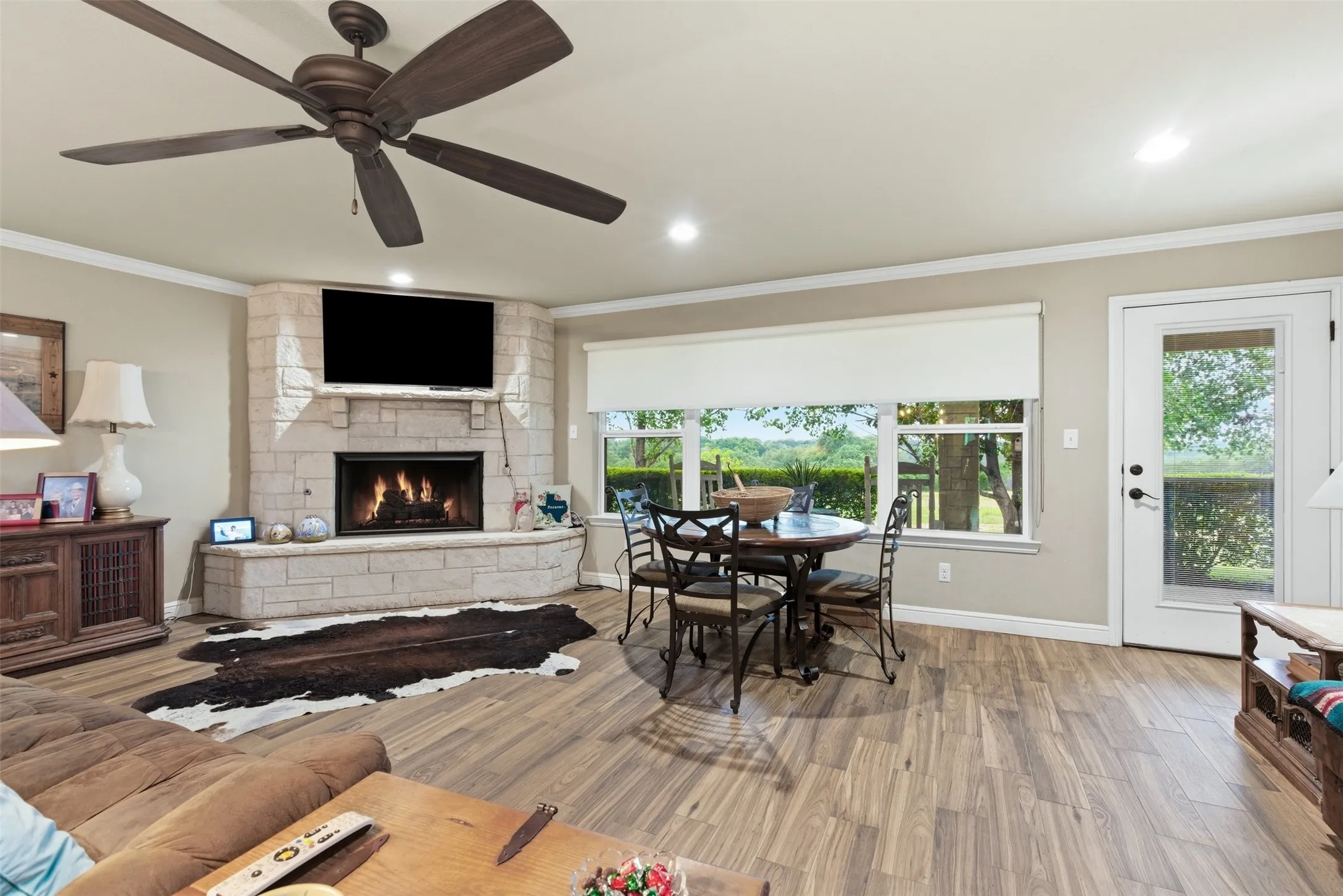 Single Family Residence For Sale in Somervell County , 1085 CR 407, Glen Rose, Texas 76043, 3 Bedroom, 2 Bathroom, 2 Garage spaces, 2,042 Sqft, built in 2018, mls#21354392, Real Estate Agent in Glen Rose, Homes For Sale in Somervell county, Homes For Sale in Glen Rose, Realtor in Glen Rose Texas, Real Estate Brokerage Independent Realty Texas, Luminita Cordes Realtor