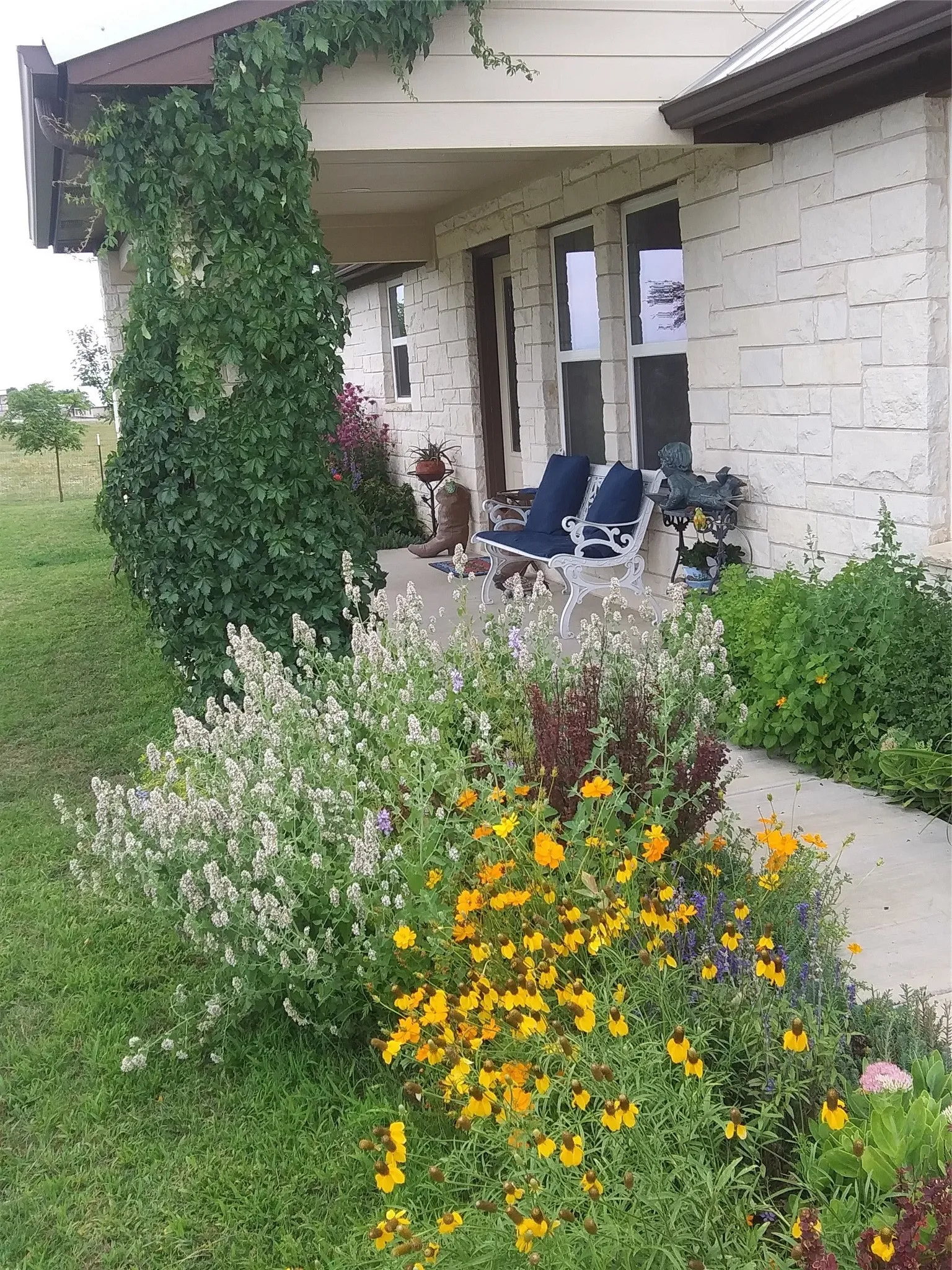 Single Family Residence For Sale in Somervell County , 1085 CR 407, Glen Rose, Texas 76043, 3 Bedroom, 2 Bathroom, 2 Garage spaces, 2,042 Sqft, built in 2018, mls#21354392, Real Estate Agent in Glen Rose, Homes For Sale in Somervell county, Homes For Sale in Glen Rose, Realtor in Glen Rose Texas, Real Estate Brokerage Independent Realty Texas, Luminita Cordes Realtor