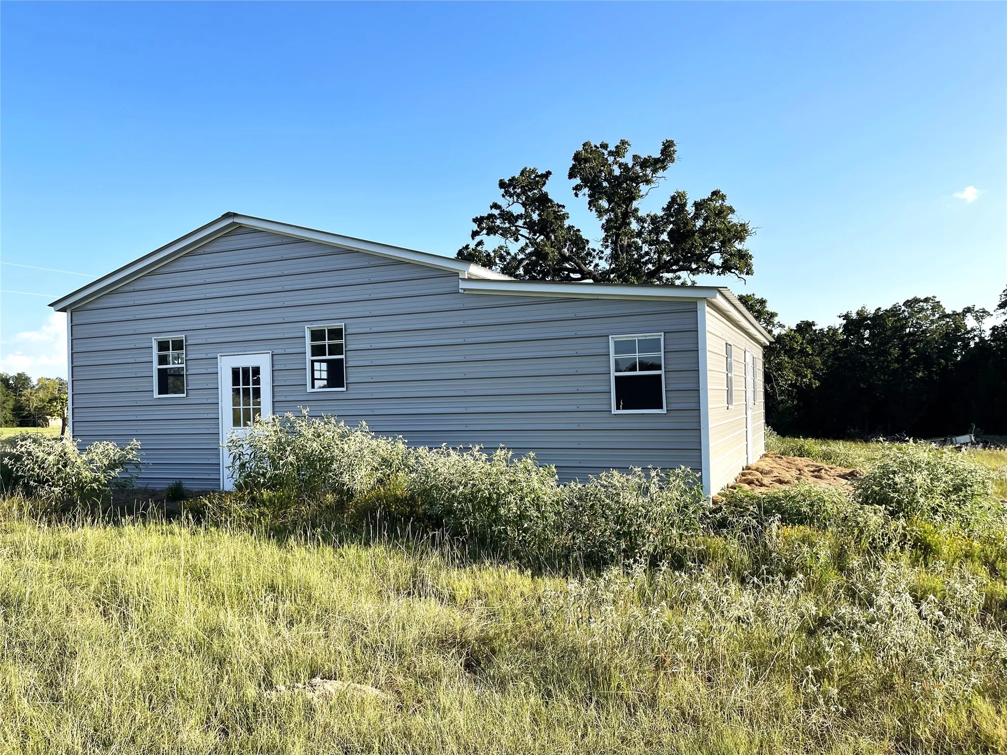 Mobile Home For Sale in Freestone County , 332 County Road 691, Teague, Texas 75860, 3 Bedroom, 2 Bathroom, Garage spaces, 1,792 Sqft, built in 2026, Price $355,000, mls#21350682, Real Estate Agent in Teague, Homes For Sale in Freestone county, Homes For Sale in Teague, Realtor in Teague Texas, Real Estate Brokerage Independent Realty Texas, Luminita Cordes Realtor