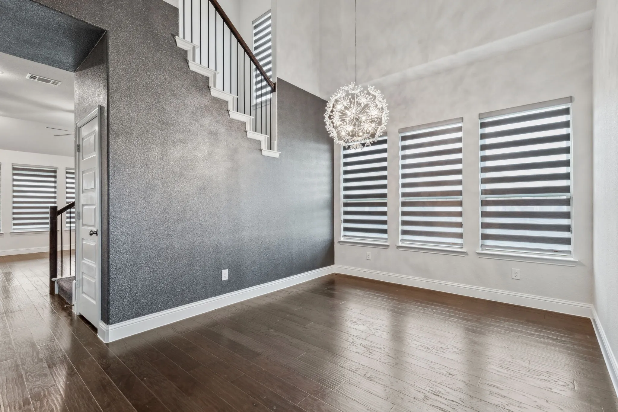 Single Family Residence For Rent in Collin County , 906 Overton Avenue, Celina, Texas 75009, 5 Bedroom, 4 Bathroom, 3 Garage spaces, 3,737 Sqft, built in 2019, mls#21355113, Real Estate Agent in Celina, Homes For Rent in Collin county, Homes For Rent in Celina, Realtor in Celina Texas, Real Estate Brokerage Independent Realty Texas, Luminita Cordes Realtor