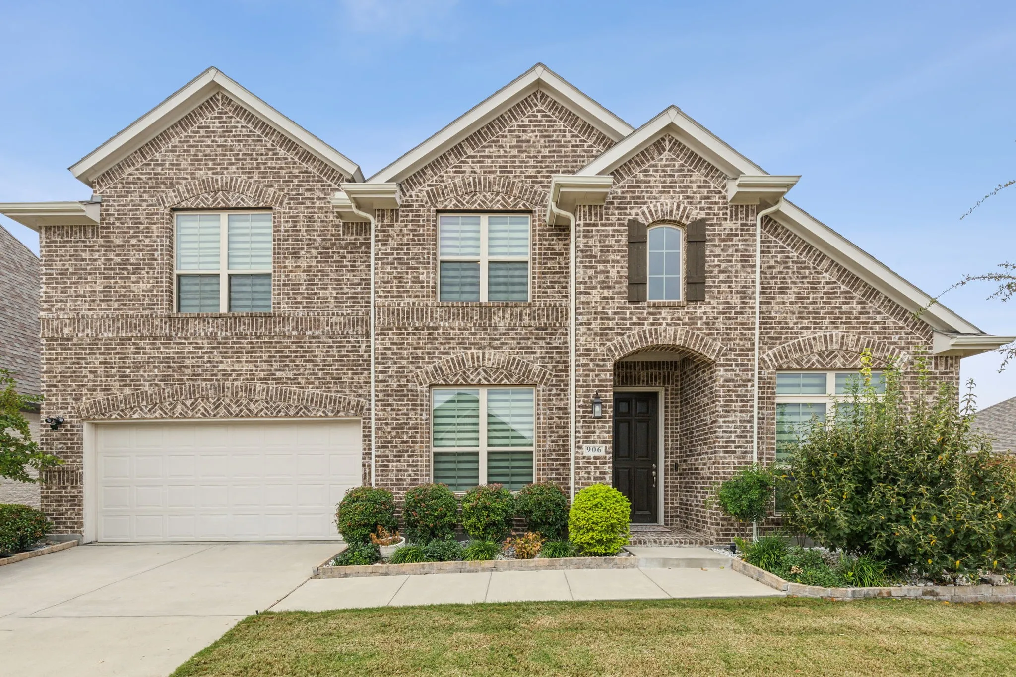Single Family Residence For Rent in Collin County , 906 Overton Avenue, Celina, Texas 75009, 5 Bedroom, 4 Bathroom, 3 Garage spaces, 3,737 Sqft, built in 2019, mls#21355113, Real Estate Agent in Celina, Homes For Rent in Collin county, Homes For Rent in Celina, Realtor in Celina Texas, Real Estate Brokerage Independent Realty Texas, Luminita Cordes Realtor