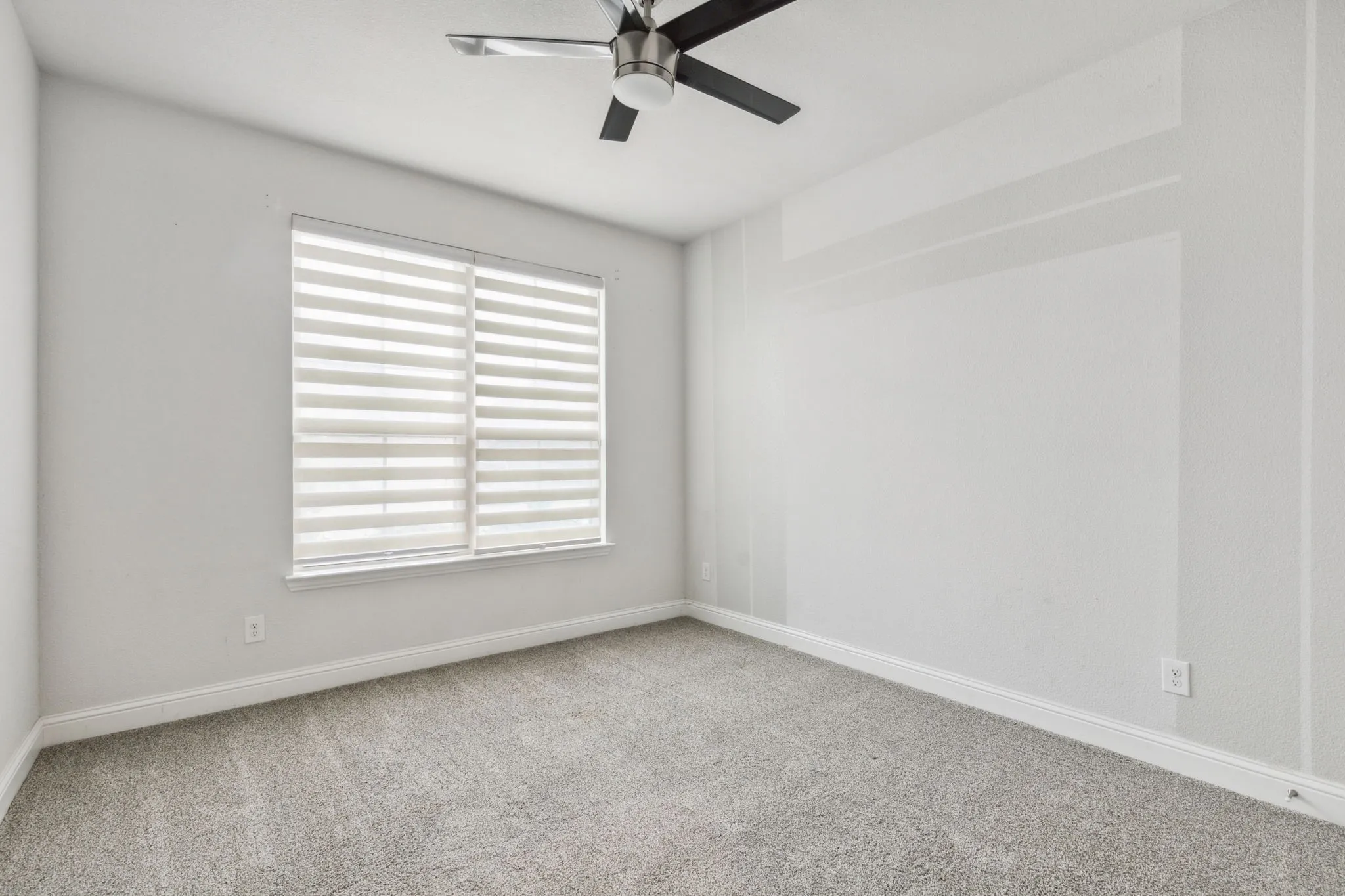 Single Family Residence For Rent in Collin County , 906 Overton Avenue, Celina, Texas 75009, 5 Bedroom, 4 Bathroom, 3 Garage spaces, 3,737 Sqft, built in 2019, mls#21355113, Real Estate Agent in Celina, Homes For Rent in Collin county, Homes For Rent in Celina, Realtor in Celina Texas, Real Estate Brokerage Independent Realty Texas, Luminita Cordes Realtor