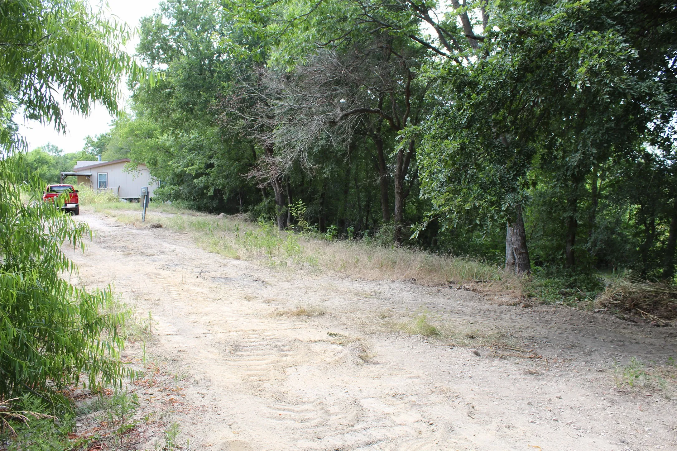 Mobile Home For Sale in Kaufman County , 13762 County Road 4124, Crandall, Texas 75114, 4 Bedroom, 2 Bathroom, Garage spaces, 1,716 Sqft, built in 2008, mls#21340587, Real Estate Agent in Crandall, Homes For Sale in Kaufman county, Homes For Sale in Crandall, Realtor in Crandall Texas, Real Estate Brokerage Independent Realty Texas, Luminita Cordes Realtor