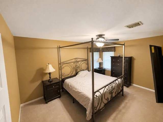 Single Family Residence For Sale in Denton County , 16340 Cowboy Trail, Fort Worth, Texas 76247, 3 Bedroom, 2 Bathroom, 2 Garage spaces, 1,262 Sqft, built in 2007, mls#21354788, Real Estate Agent in Fort Worth, Homes For Sale in Denton county, Homes For Sale in Fort Worth, Realtor in Fort Worth Texas, Real Estate Brokerage Independent Realty Texas, Luminita Cordes Realtor