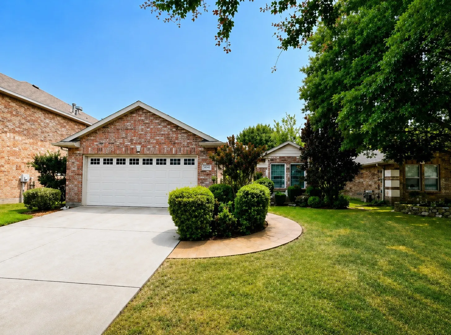 Single Family Residence For Sale in Denton County , 16340 Cowboy Trail, Fort Worth, Texas 76247, 3 Bedroom, 2 Bathroom, 2 Garage spaces, 1,262 Sqft, built in 2007, mls#21354788, Real Estate Agent in Fort Worth, Homes For Sale in Denton county, Homes For Sale in Fort Worth, Realtor in Fort Worth Texas, Real Estate Brokerage Independent Realty Texas, Luminita Cordes Realtor