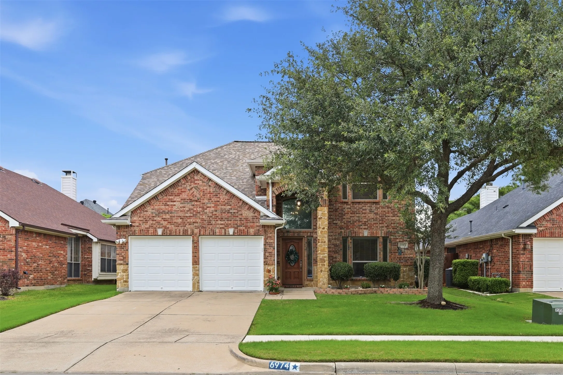 Single Family Residence For Sale in Tarrant County , 6974 Shoreview Drive, Grand Prairie, Texas 75054, 4 Bedroom, 3 Bathroom, 2 Garage spaces, 2,992 Sqft, built in 2004, mls#21354862, Real Estate Agent in Grand Prairie, Homes For Sale in Tarrant county, Homes For Sale in Grand Prairie, Realtor in Grand Prairie Texas, Real Estate Brokerage Independent Realty Texas, Luminita Cordes Realtor